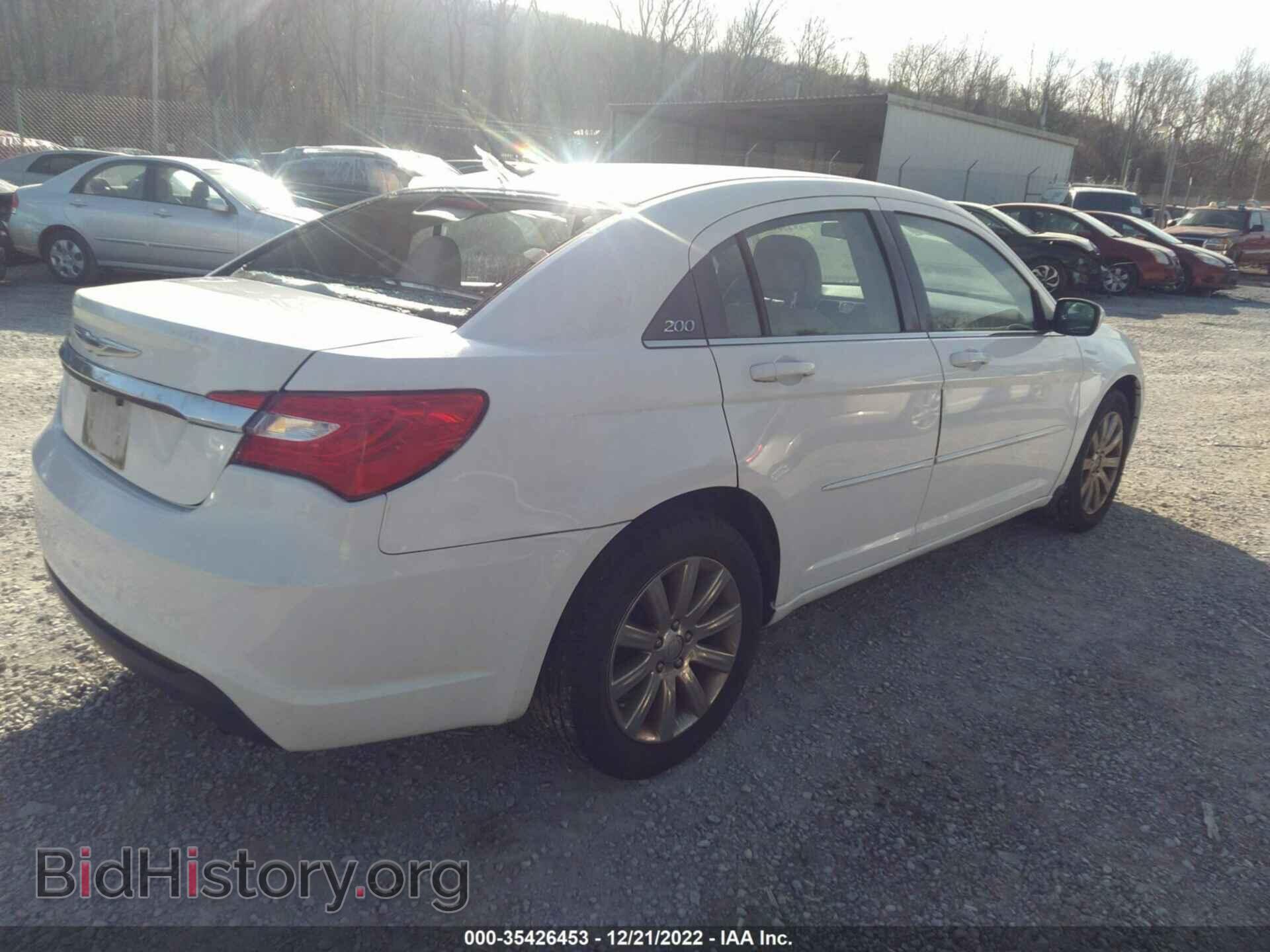 2014 CHRYSLER 200 - VIN: 1C3CCBBB0EN194977 - Фото 4