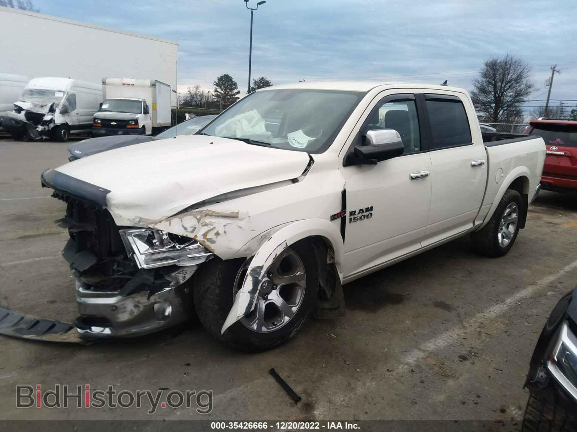 2018 RAM 1500 - VIN: 1C6RR7NM7JS353673 - Фото 2