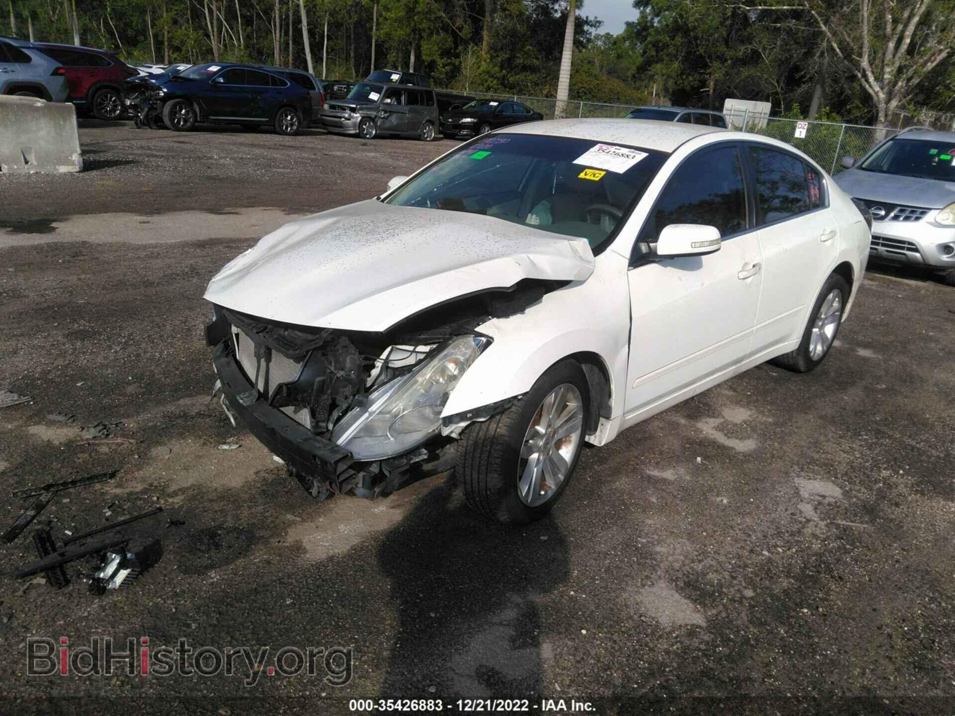 2011 NISSAN ALTIMA - VIN: 1N4BL2AP1BC179647 - Фото 2
