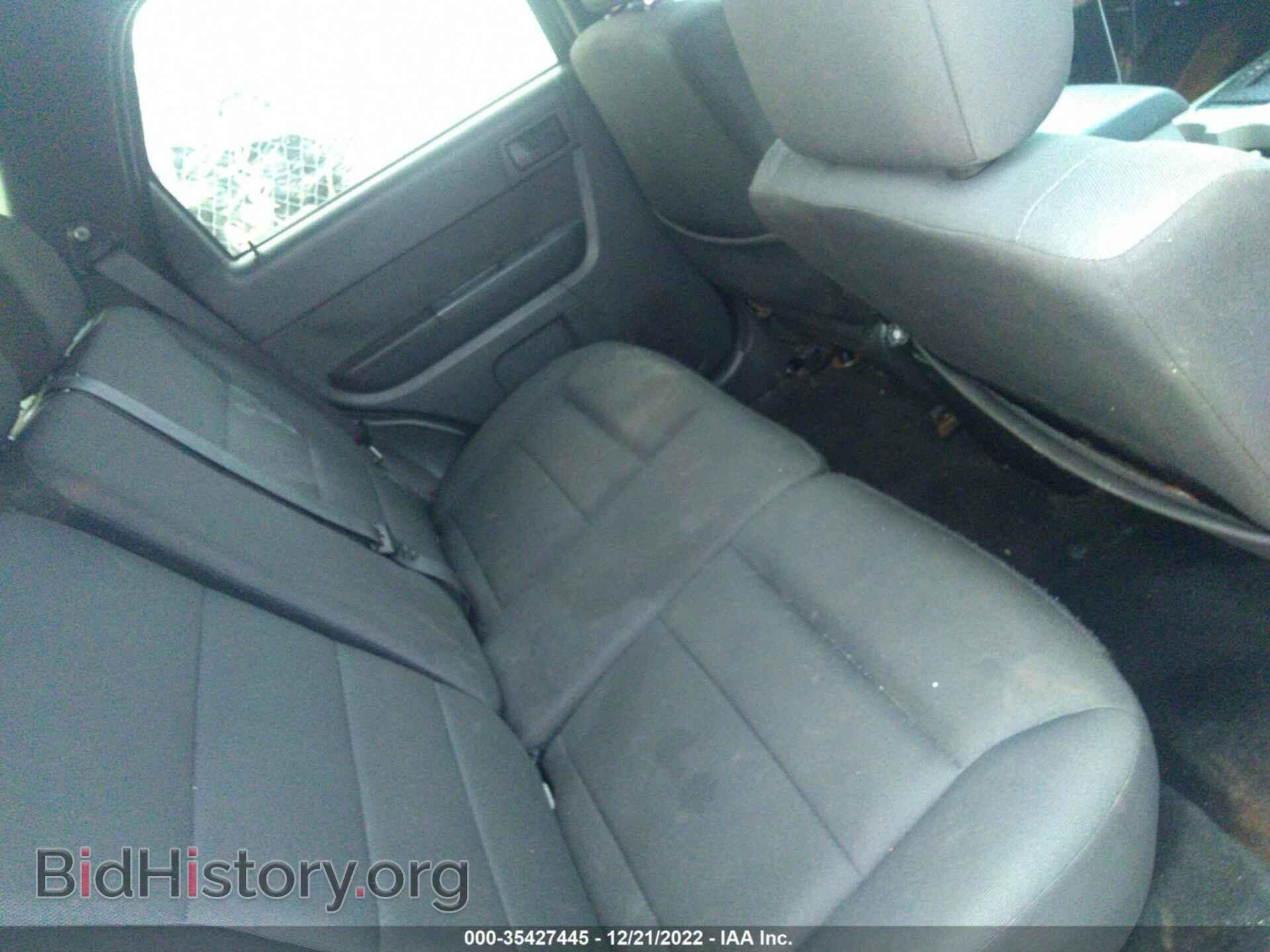 2010 FORD ESCAPE - VIN: 1FMCU0DG3AKD16082 - Фото 8