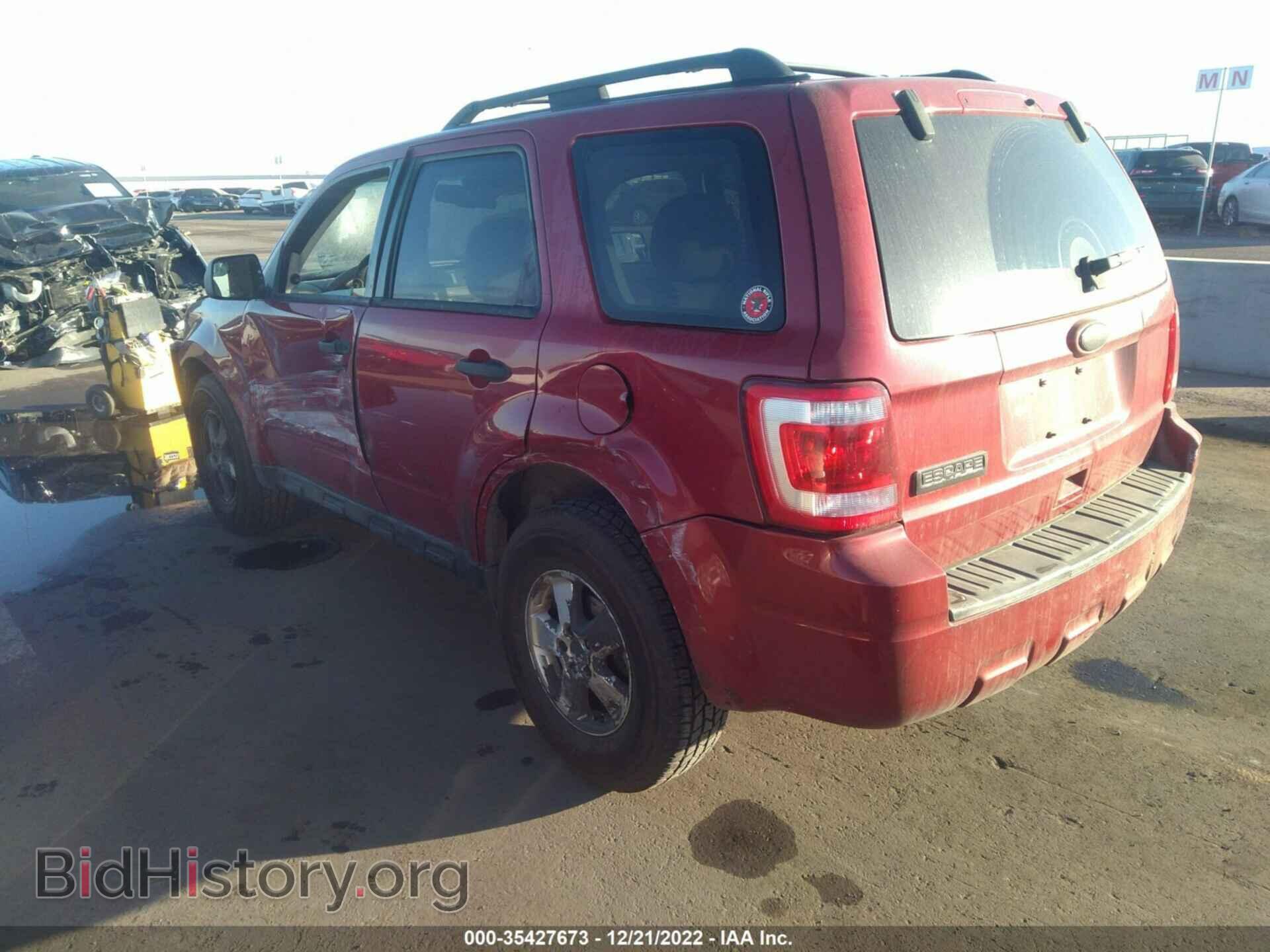 2010 FORD ESCAPE - VIN: 1FMCU0D74AKB51319 - Фото 3