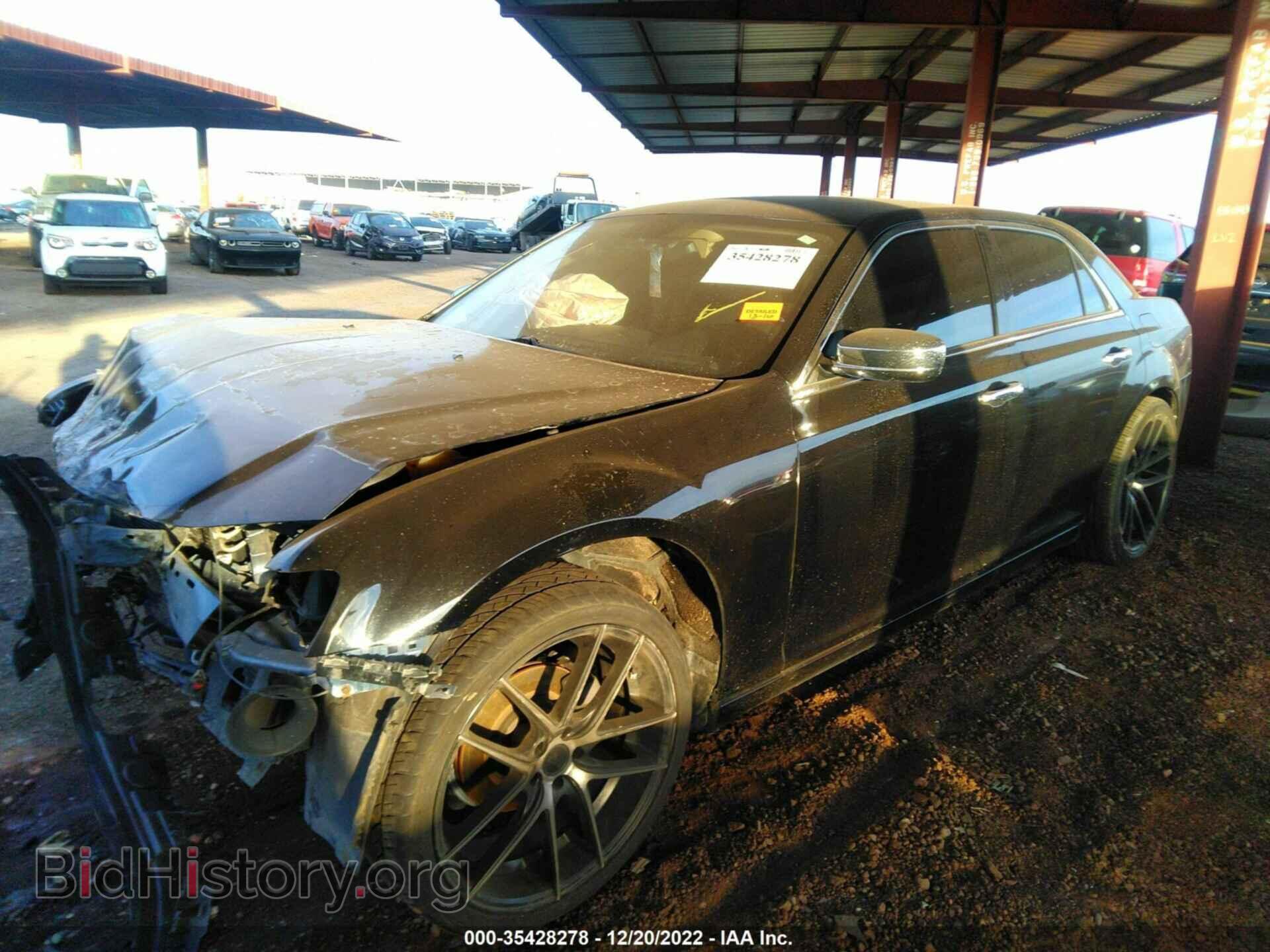 2011 CHRYSLER 300 - VIN: 2C3CA5CG1BH583164 - Фото 2