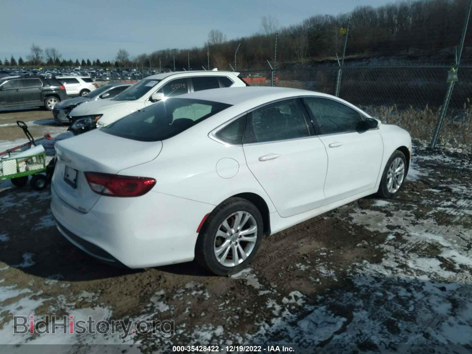2015 CHRYSLER 200 - VIN: 1C3CCCAB1FN704679 - Фото 4