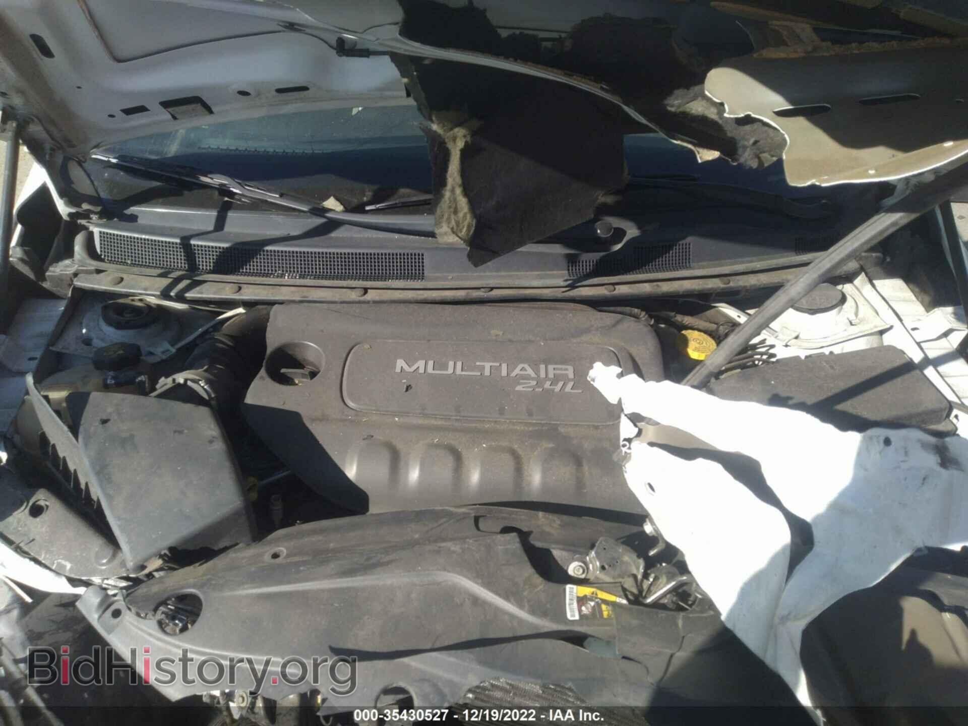 2015 CHRYSLER 200 - VIN: 1C3CCCBB3FN659369 - Фото 10