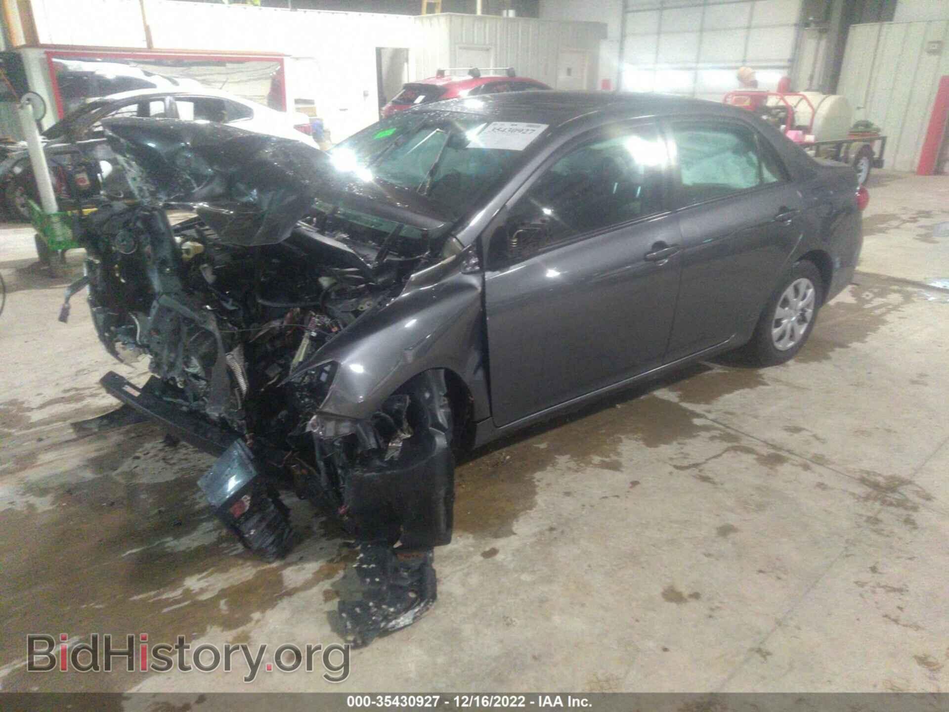 2011 TOYOTA COROLLA - VIN: 2T1BU4EE1BC568971 - Фото 2