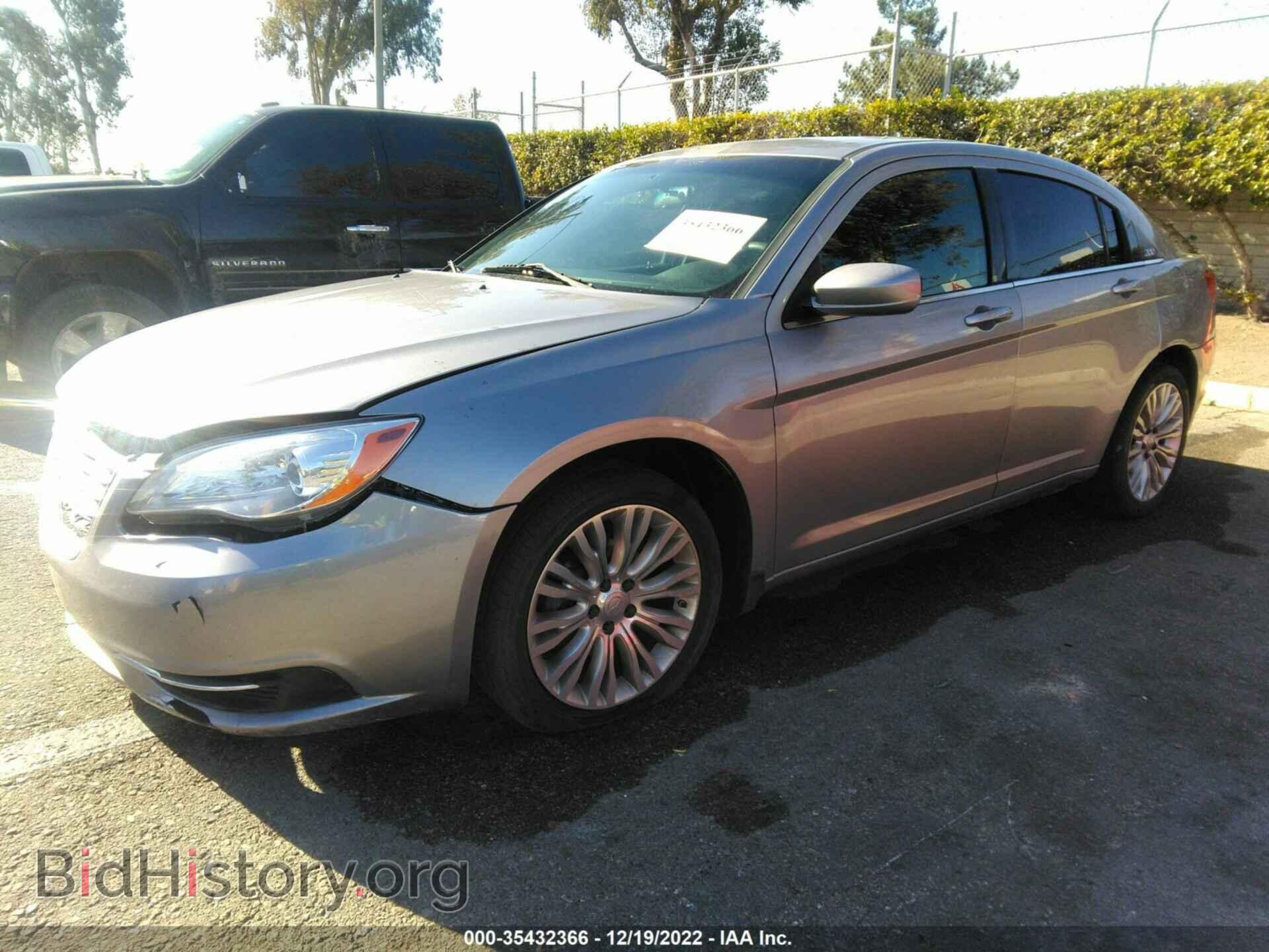 2014 CHRYSLER 200 - VIN: 1C3CCBAB9EN212930 - Фото 2