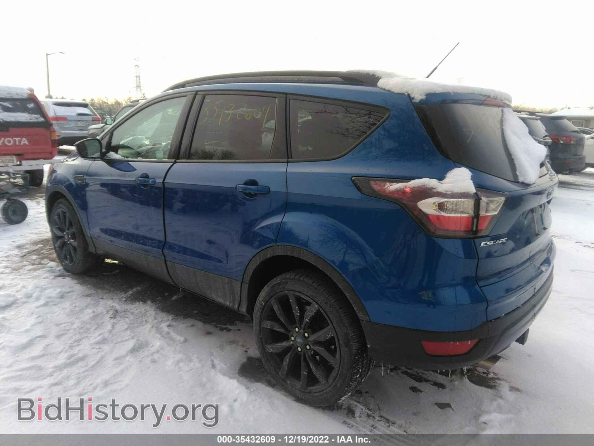 2017 FORD ESCAPE - VIN: 1FMCU9J98HUB02472 - Фото 3