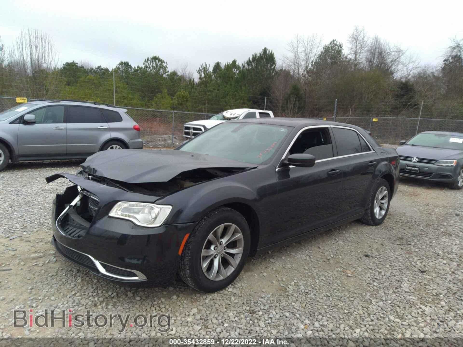 2015 CHRYSLER 300 - VIN: 2C3CCAAG2FH872159 - Фото 2