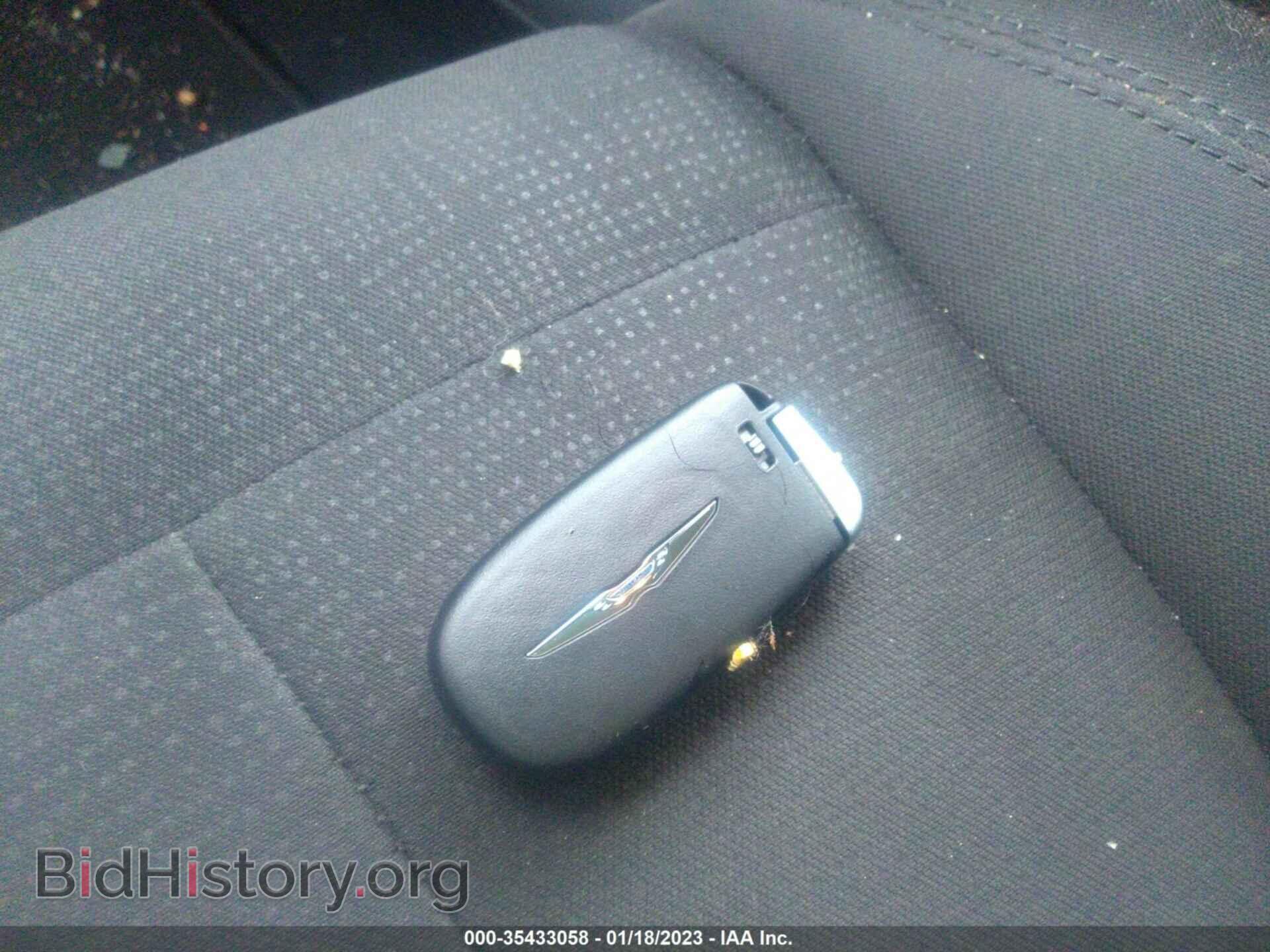 2015 CHRYSLER 200 - VIN: 1C3CCCAB1FN653040 - Фото 11