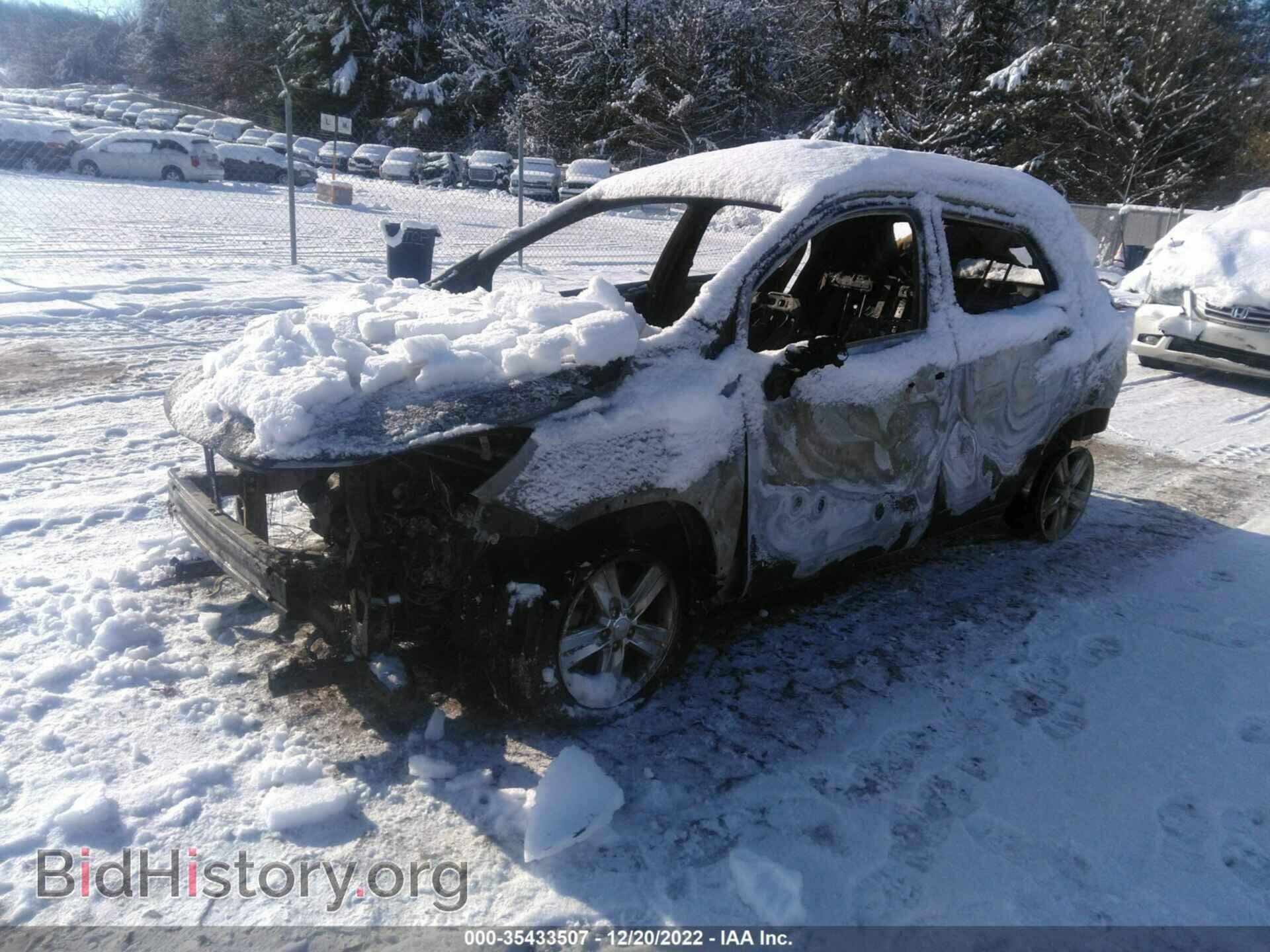 2019 CHEVROLET TRAX - VIN: 3GNCJPSB3KL243803 - Photo 2