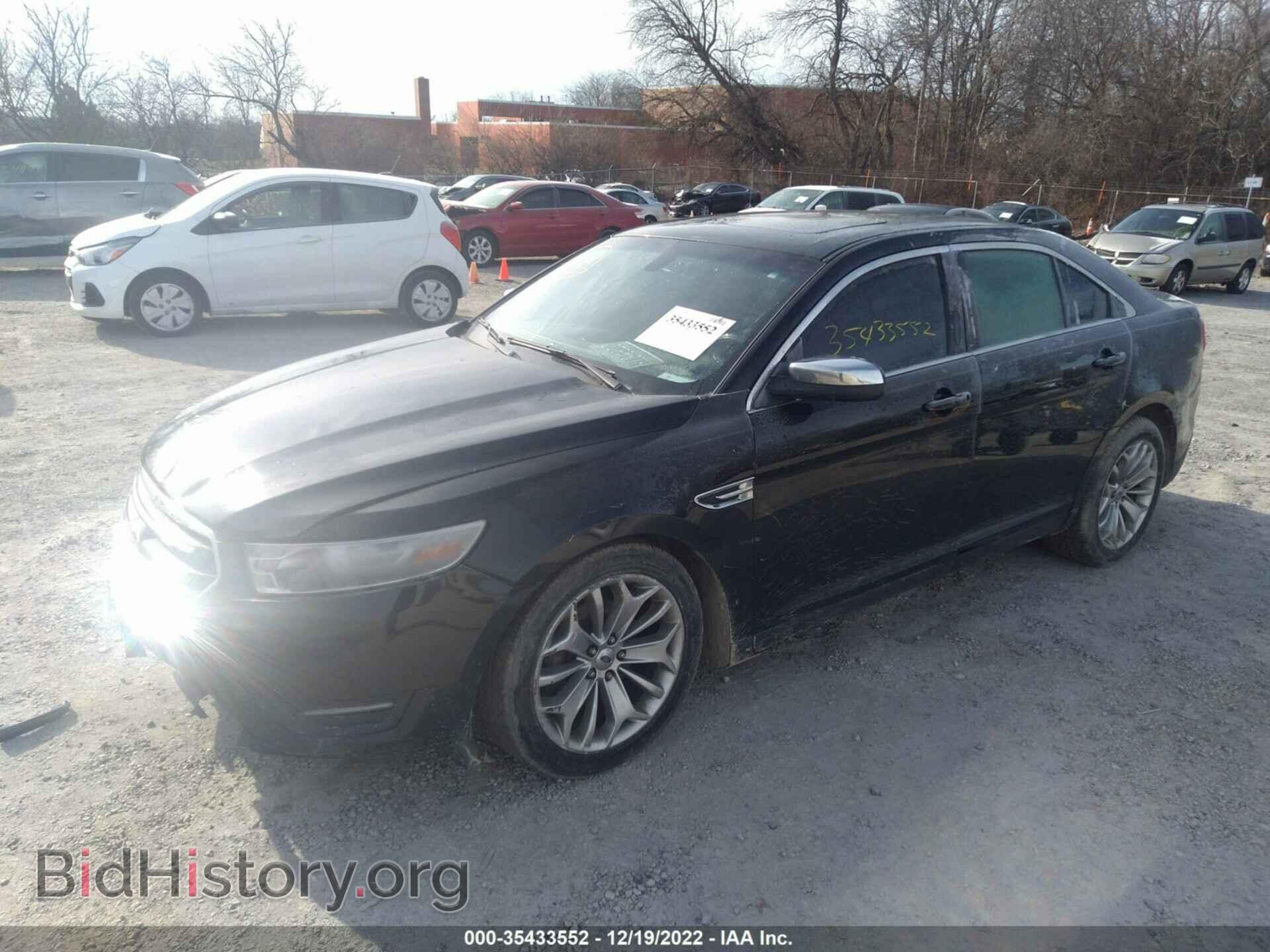 2013 FORD TAURUS - VIN: 1FAHP2F81DG211816 - Фото 2