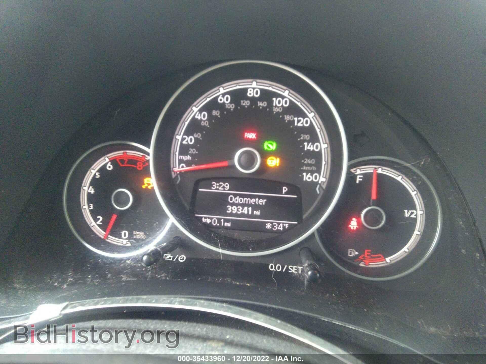 2018 VOLKSWAGEN BEETLE - VIN: 3VWFD7AT1JM707331 - Фото 7