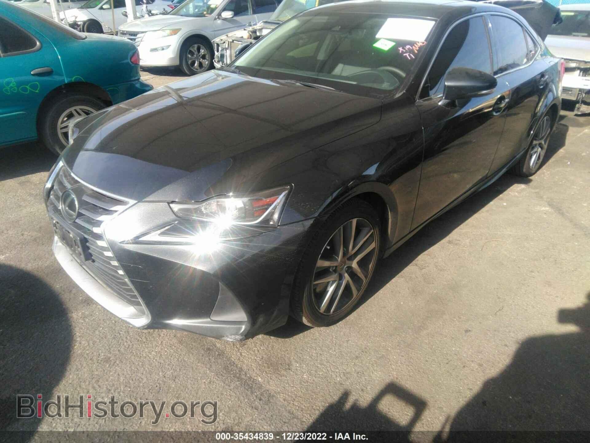 2019 LEXUS IS - VIN: JTHBA1D28K5096987 - Фото 2