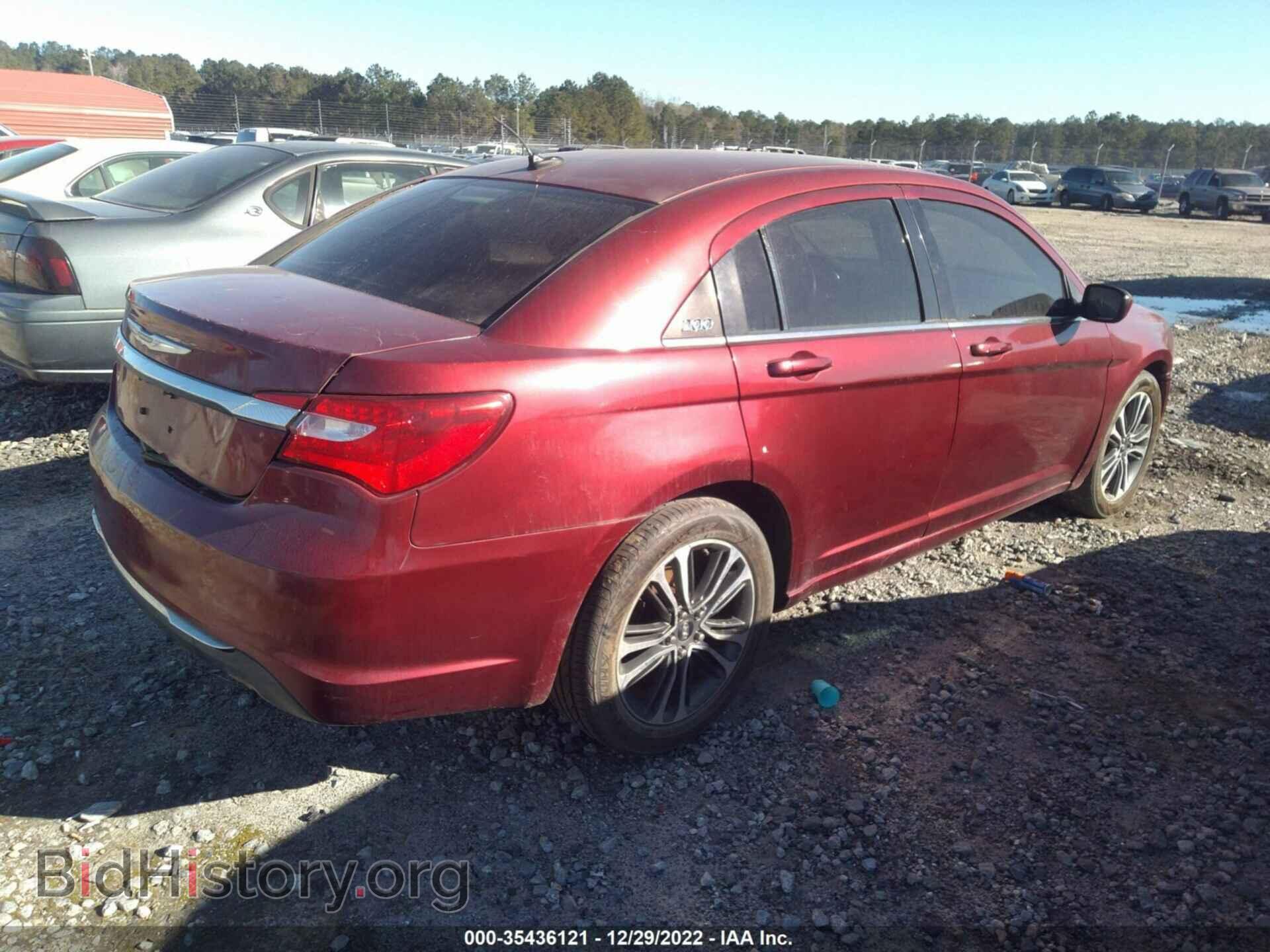 2014 CHRYSLER 200 - VIN: 1C3CCBAB7EN214028 - Фото 4