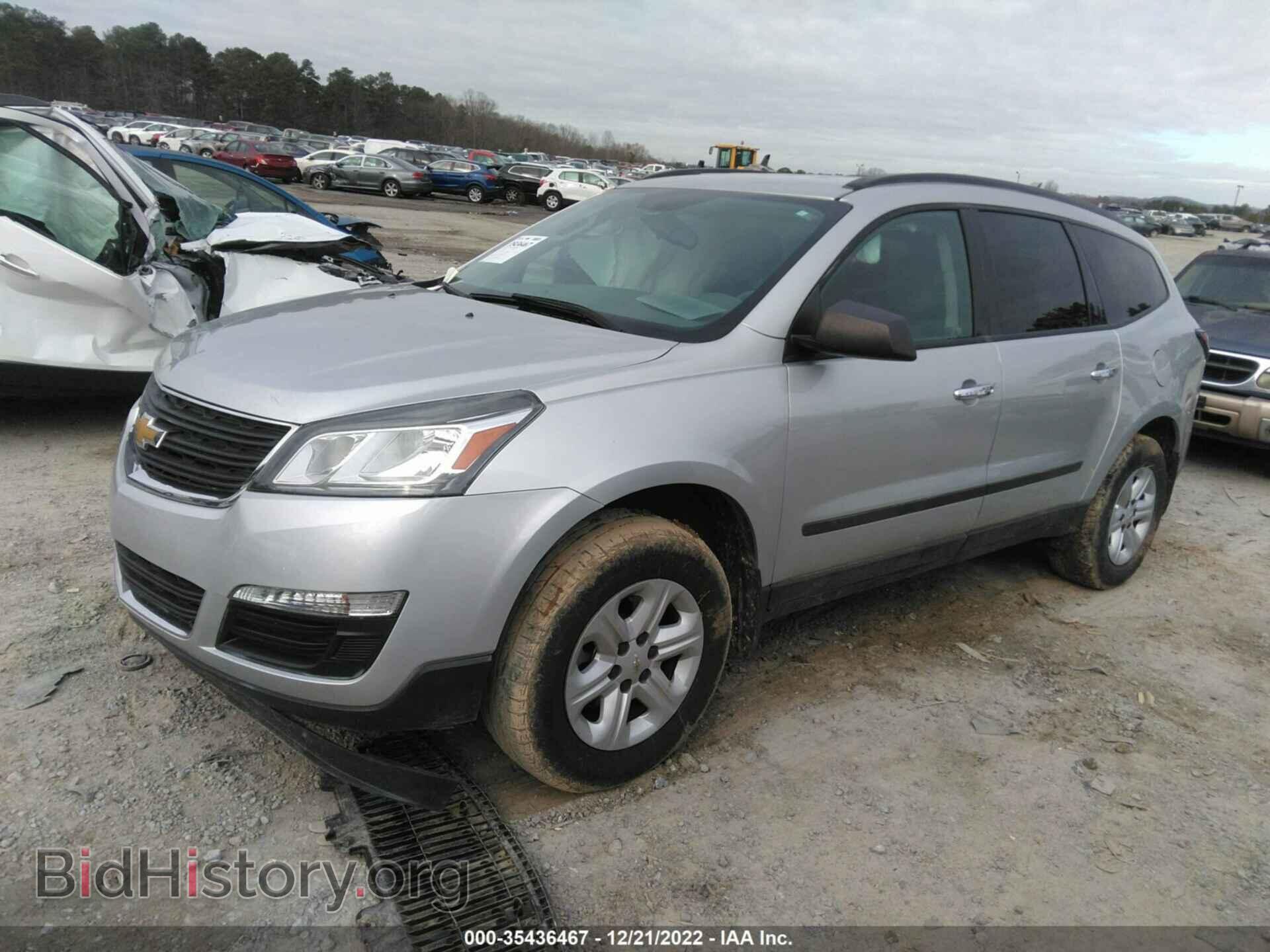 2017 CHEVROLET TRAVERSE - VIN: 1GNKRFED4HJ337622 - Фото 2