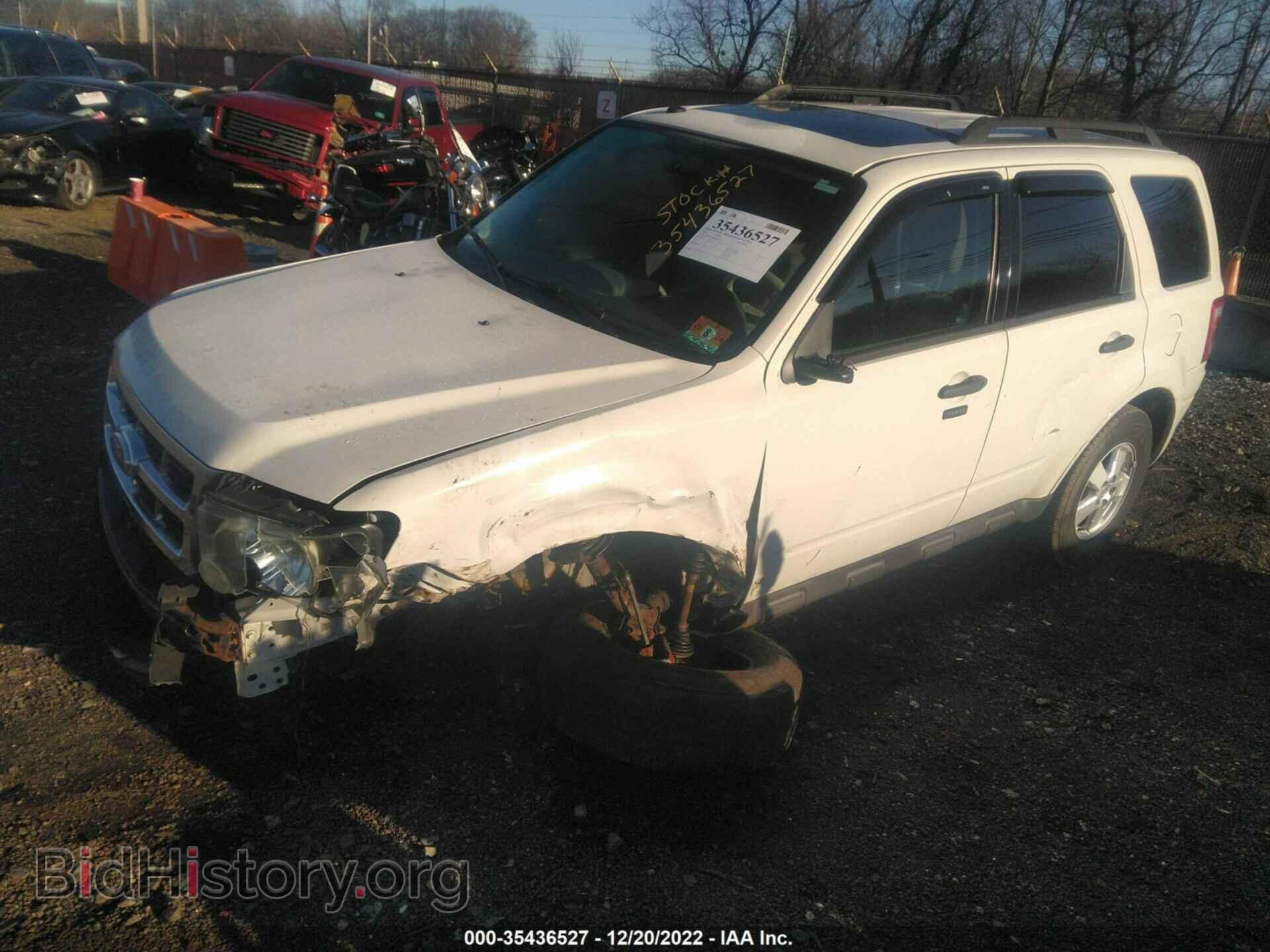 2011 FORD ESCAPE - VIN: 1FMCU0D79BKB43234 - Фото 2