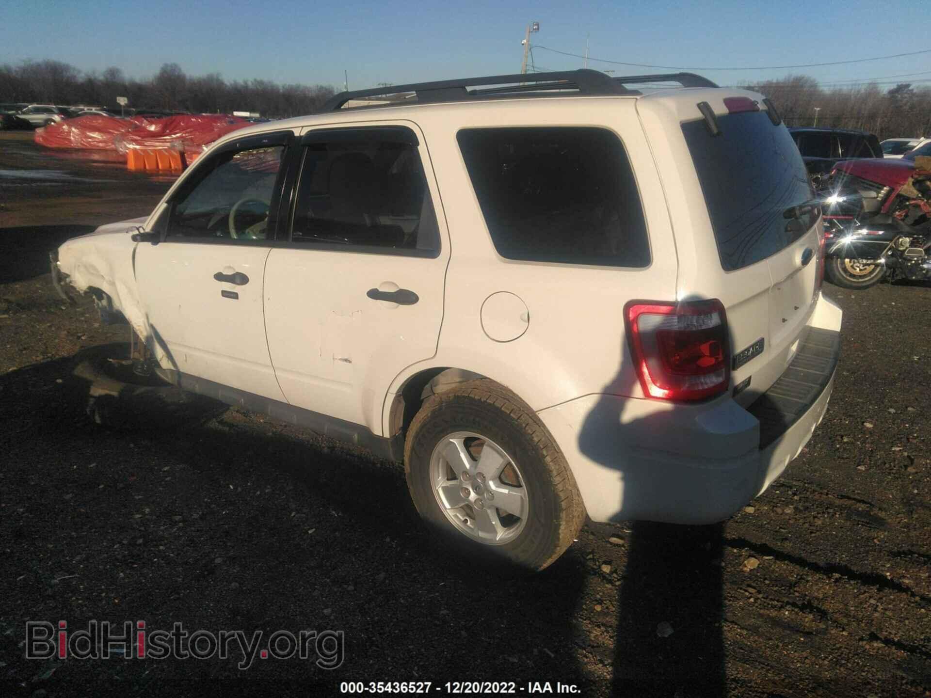 2011 FORD ESCAPE - VIN: 1FMCU0D79BKB43234 - Фото 3