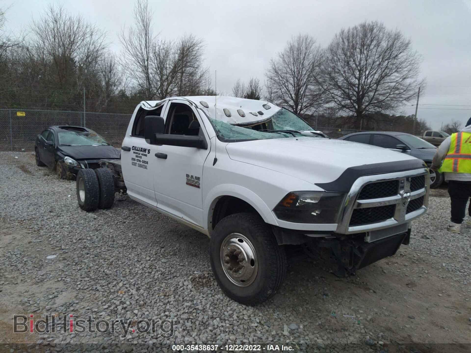 Photo 3C7WRTCL6JG206365 - RAM 3500 CHASSIS CAB 2018