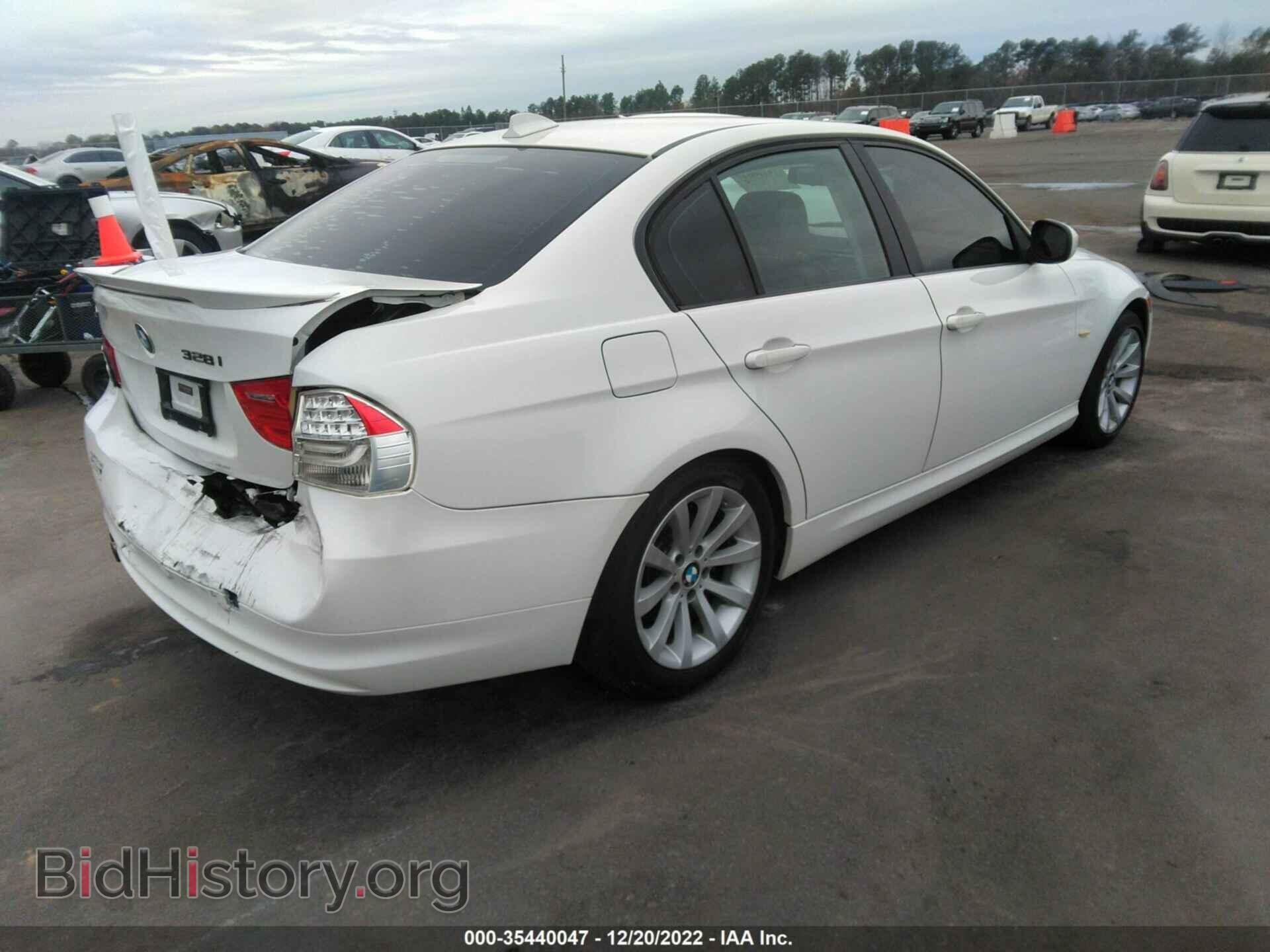 2011 BMW 3 SERIES - VIN: WBAPH5C55BF094224 - Фото 4