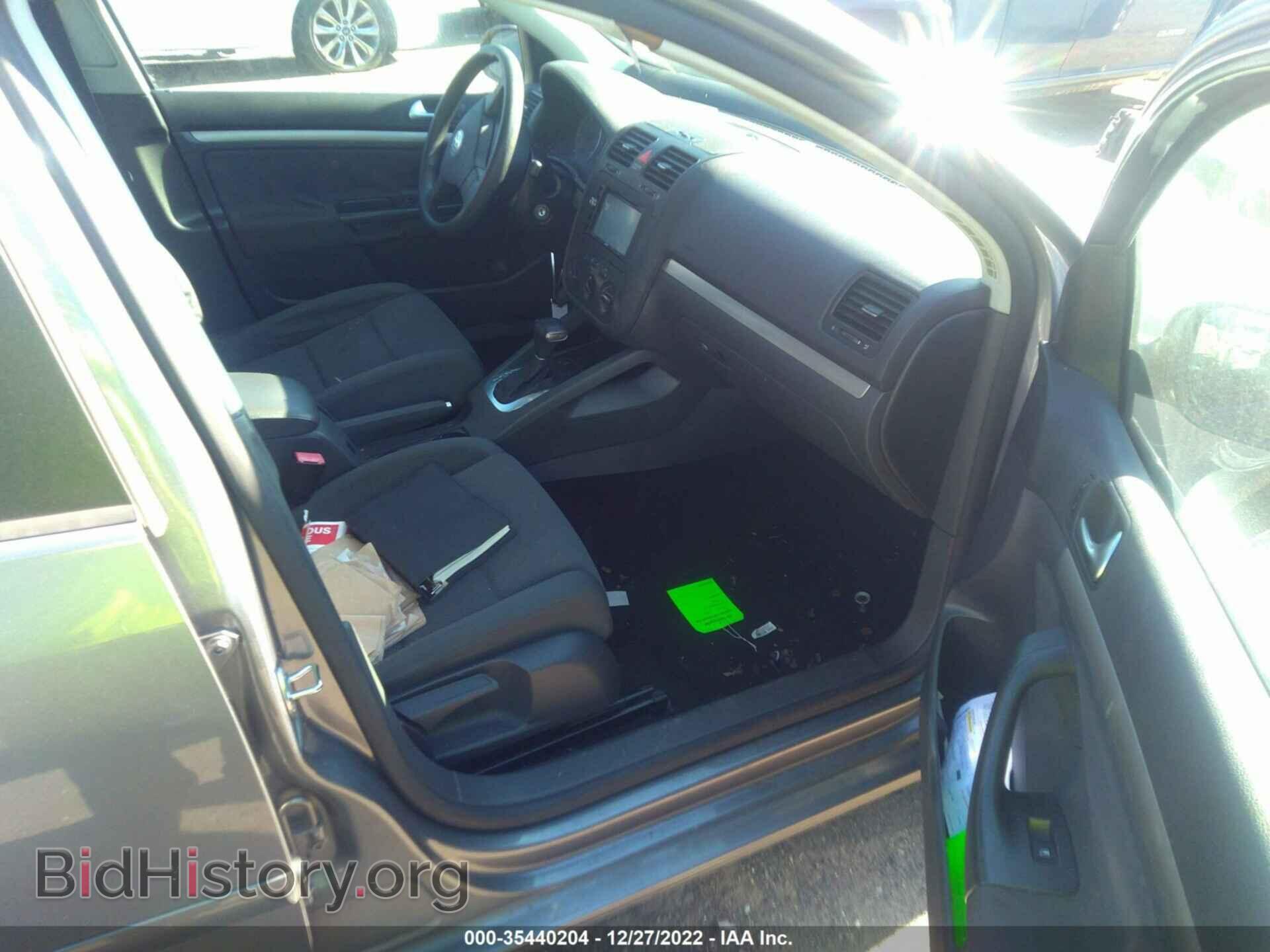 2009 VOLKSWAGEN RABBIT - VIN: WVWDA71K29W046589 - Фото 5