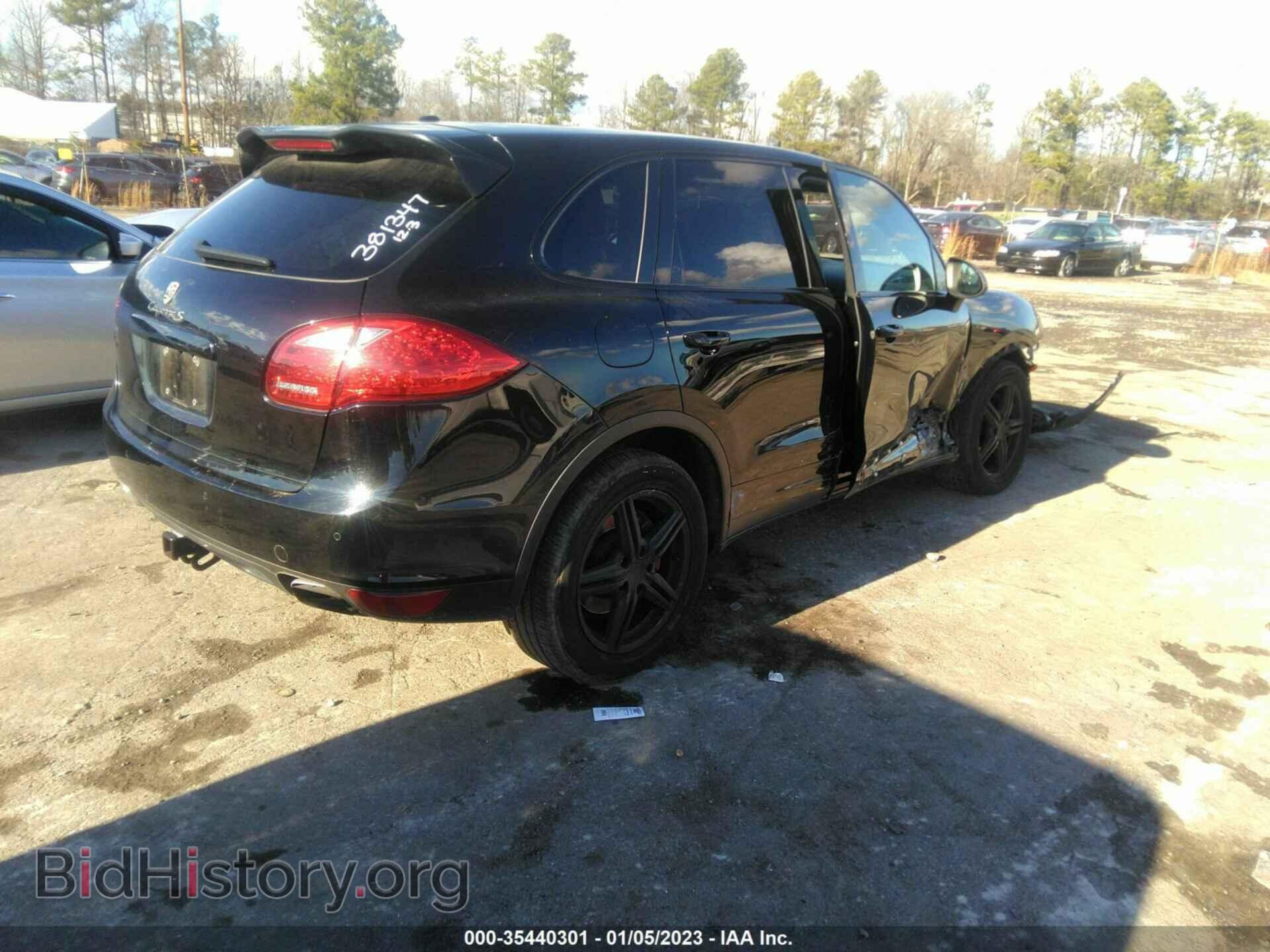 2011 PORSCHE CAYENNE - VIN: WP1AB2A21BLA44440 - Фото 4