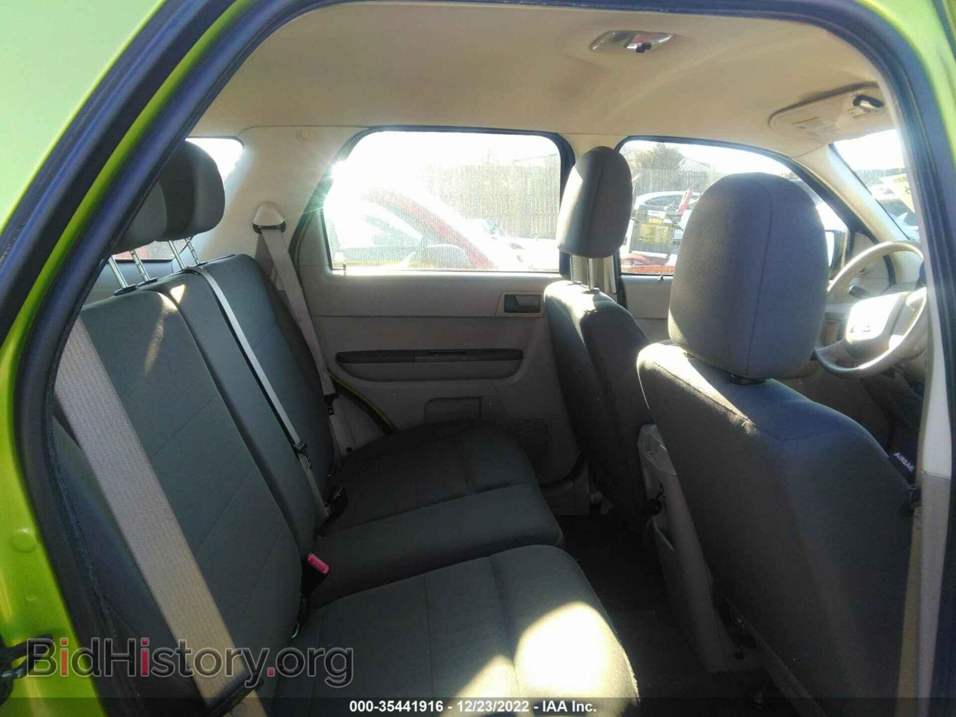 2011 FORD ESCAPE - VIN: 1FMCU0C71BKC60565 - Фото 8