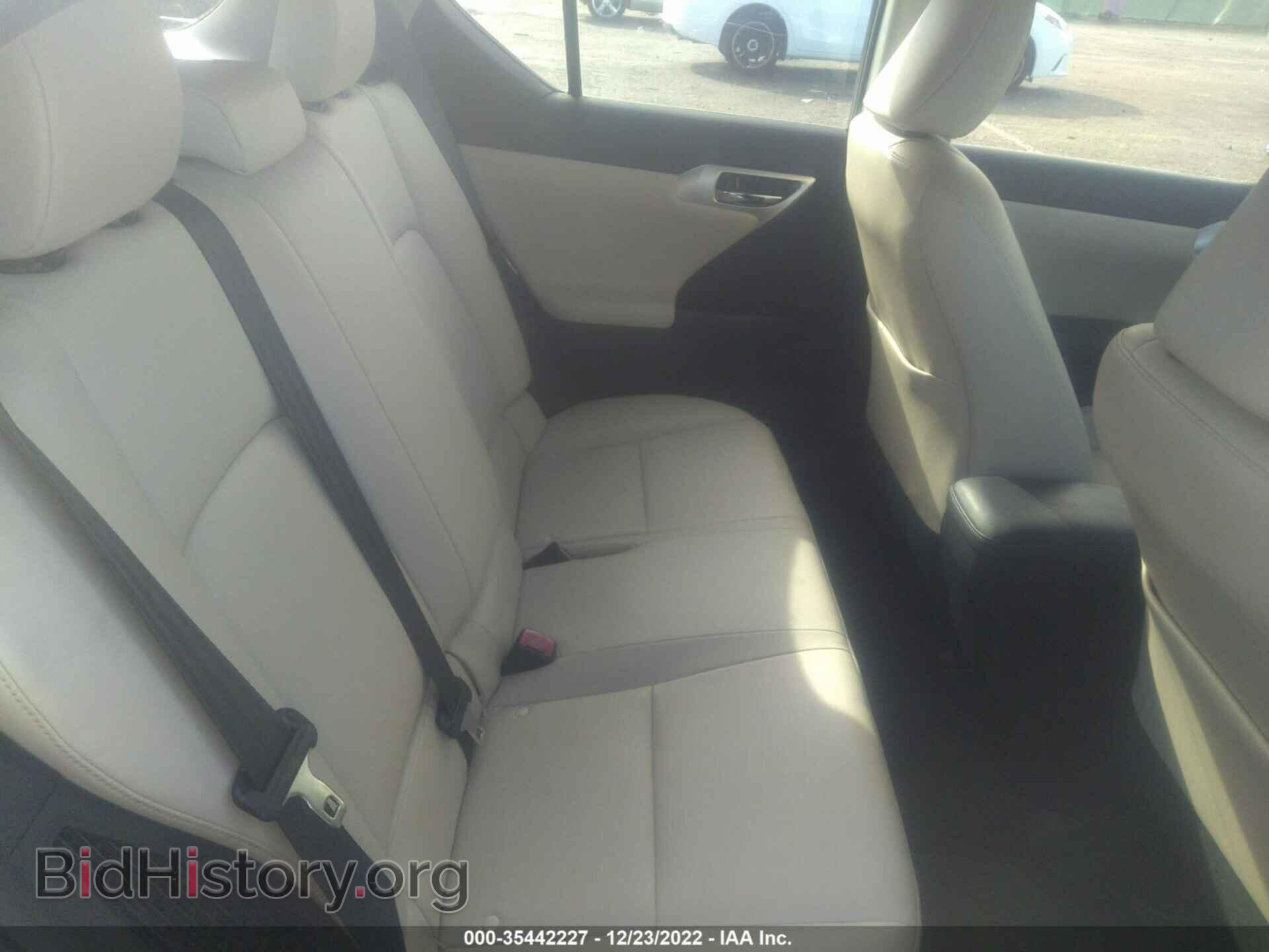2011 LEXUS CT 200H - VIN: JTHKD5BH4B2011201 - Фото 8