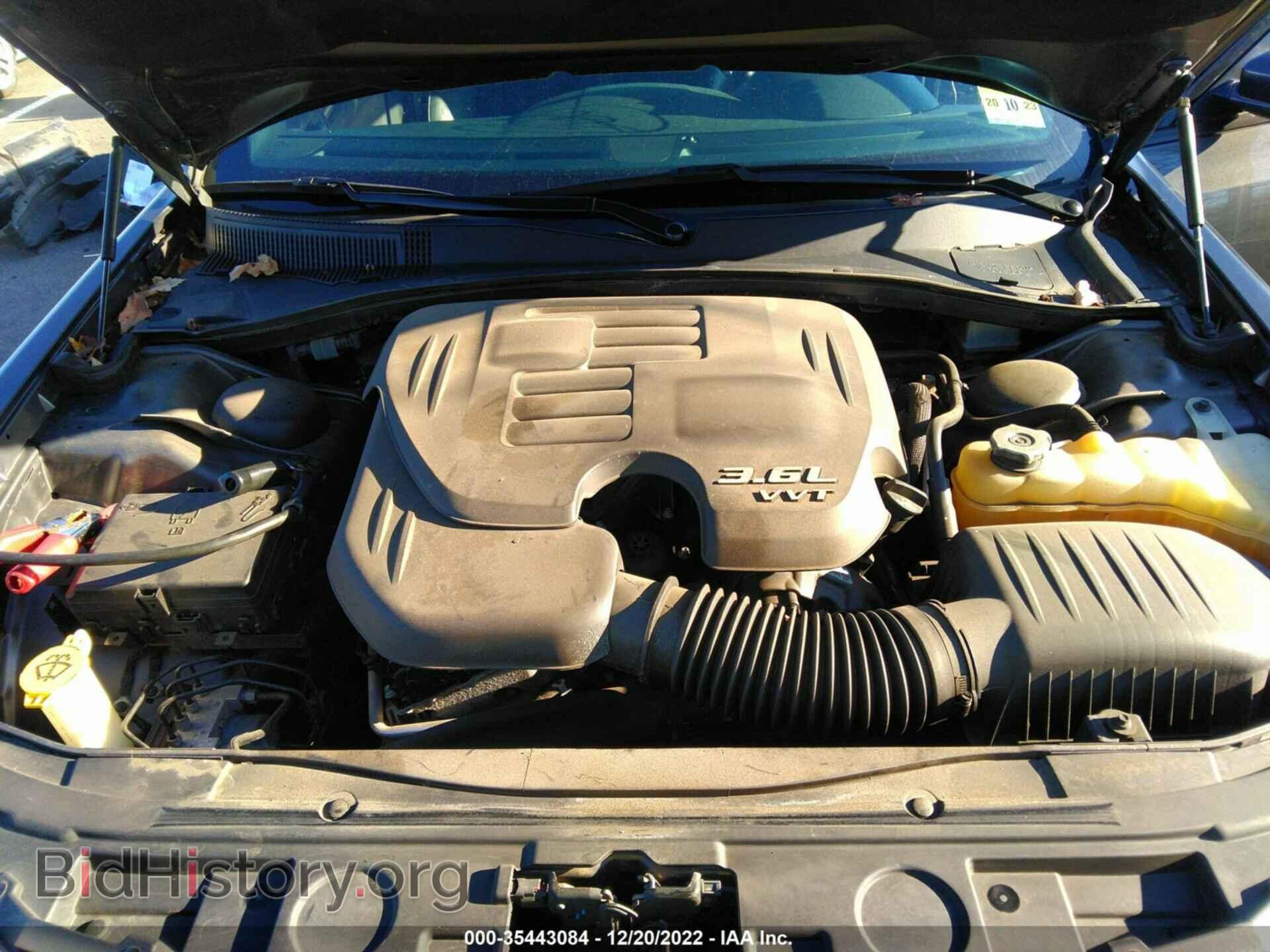 2016 CHRYSLER 300 - VIN: 2C3CCAGGXGH145070 - Фото 10