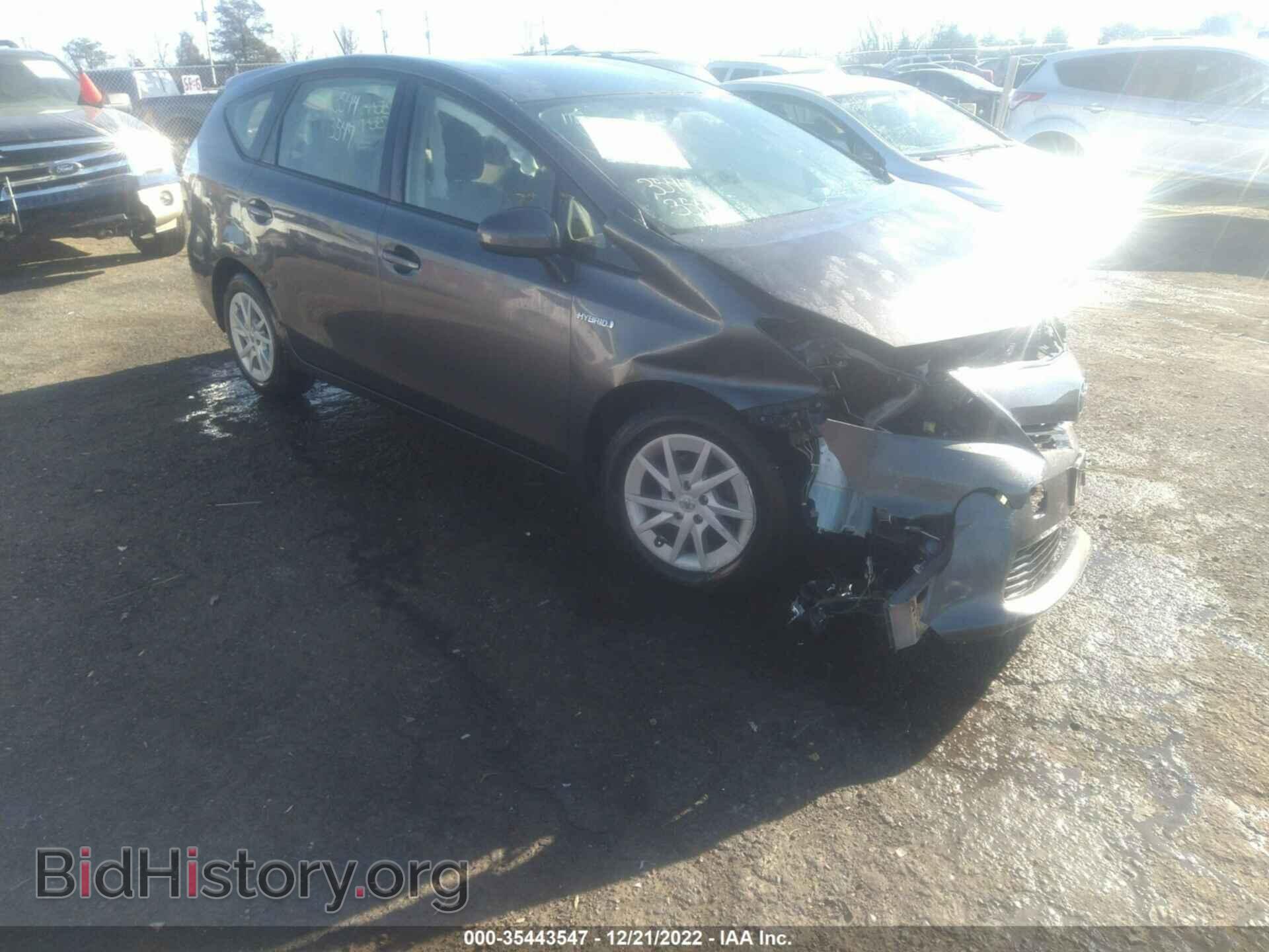 Фотография JTDZN3EUXE3328456 - TOYOTA PRIUS V 2014