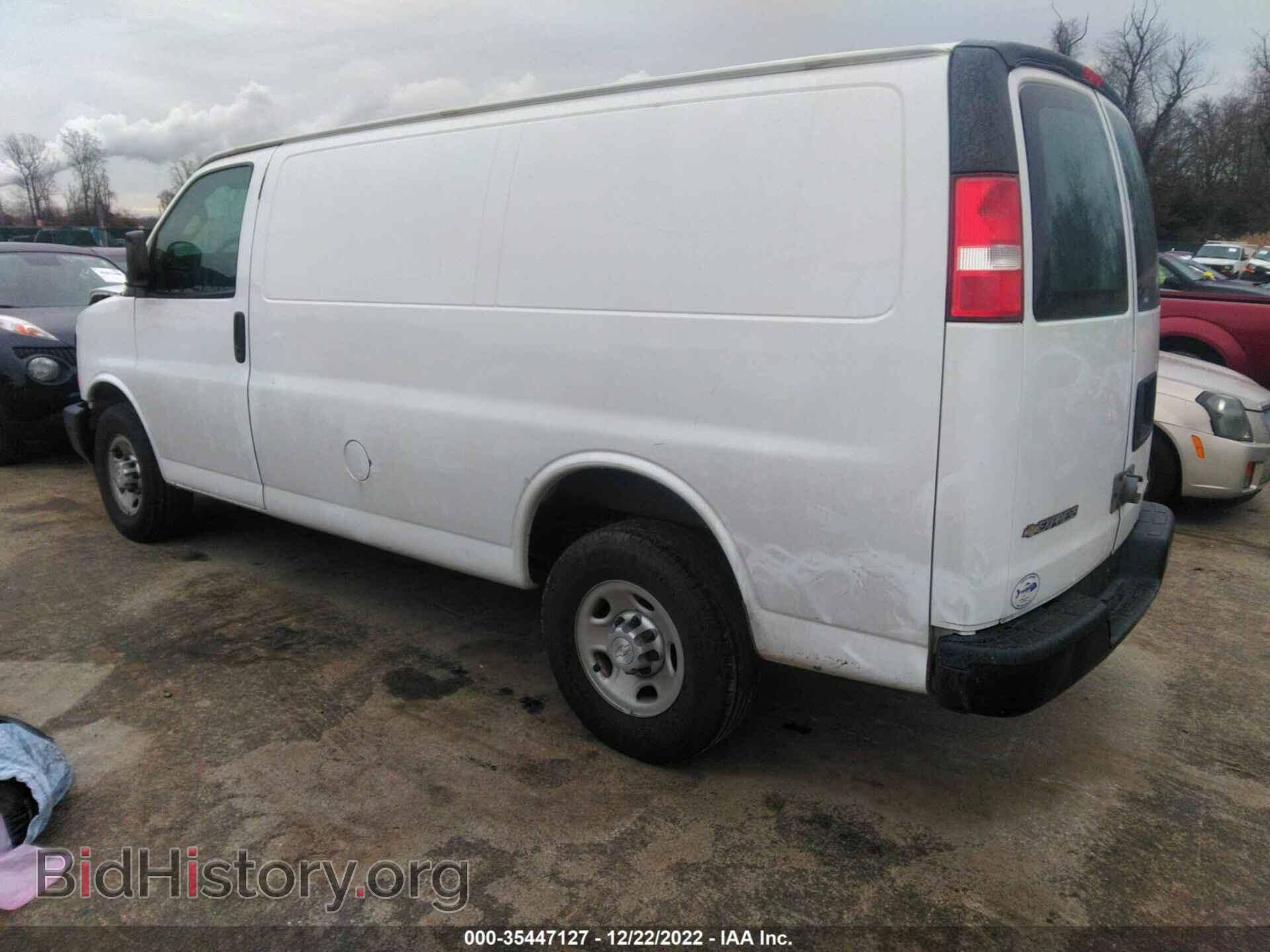2017 CHEVROLET EXPRESS CARGO VAN - VIN: 1GCWGAFF1H1352503 - Фото 3