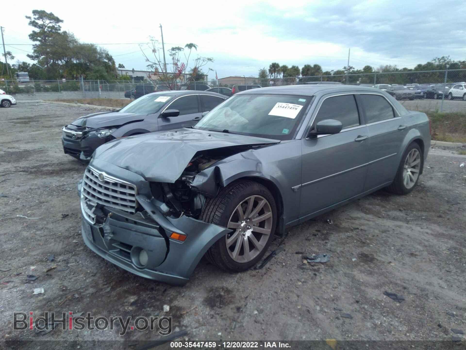 2006 CHRYSLER 300 - VIN: 2C3LA73W26H371804 - Фото 2