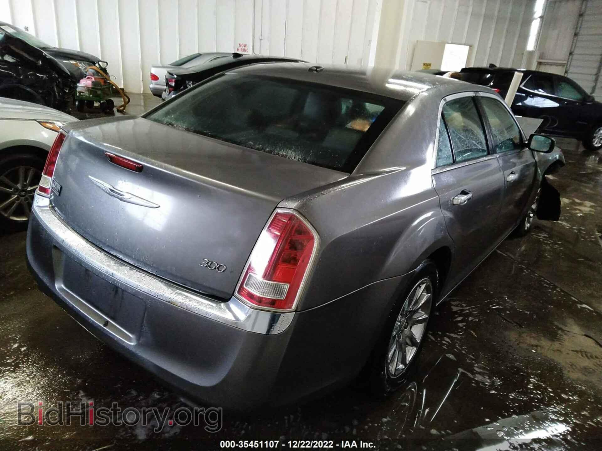 2012 CHRYSLER 300 - VIN: 2C3CCACG1CH309936 - Фото 4