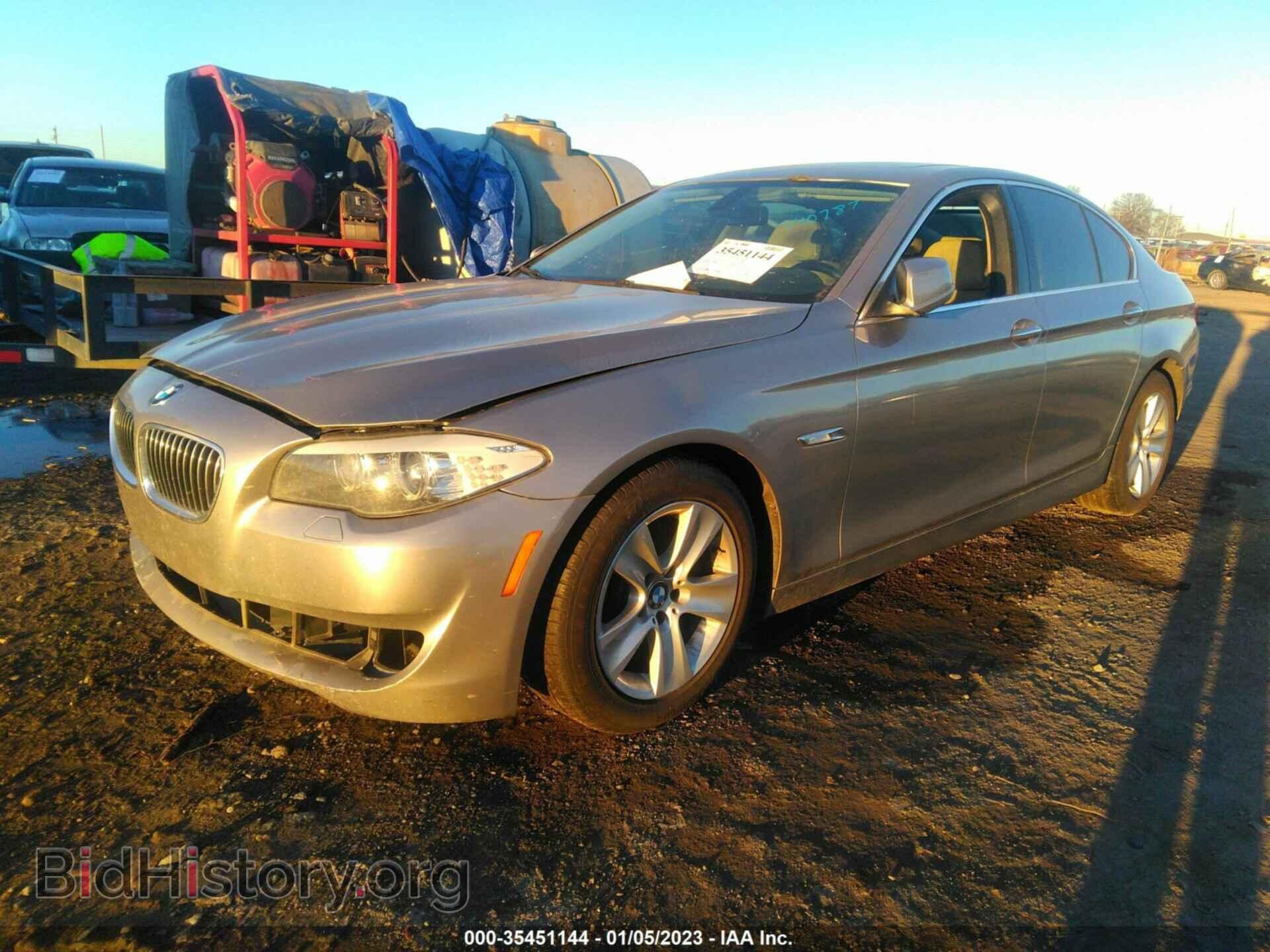 2011 BMW 5 SERIES - VIN: WBAFR1C50BC740787 - Фото 2