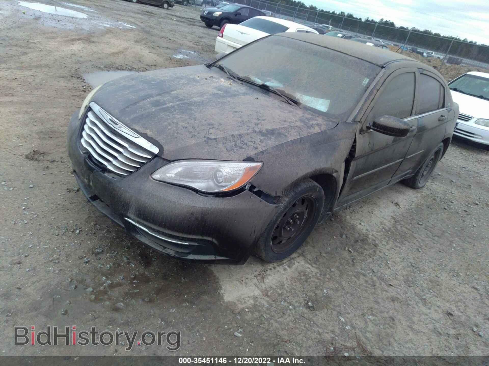 2012 CHRYSLER 200 - VIN: 1C3CCBAB2CN201801 - Фото 2