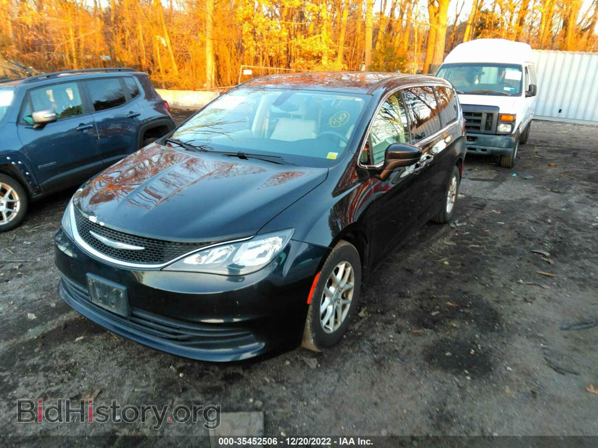 2017 CHRYSLER PACIFICA - VIN: 2C4RC1CG4HR657494 - Photo 2