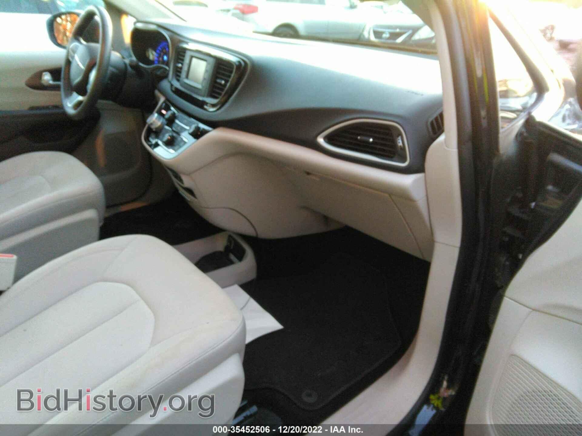 2017 CHRYSLER PACIFICA - VIN: 2C4RC1CG4HR657494 - Photo 5