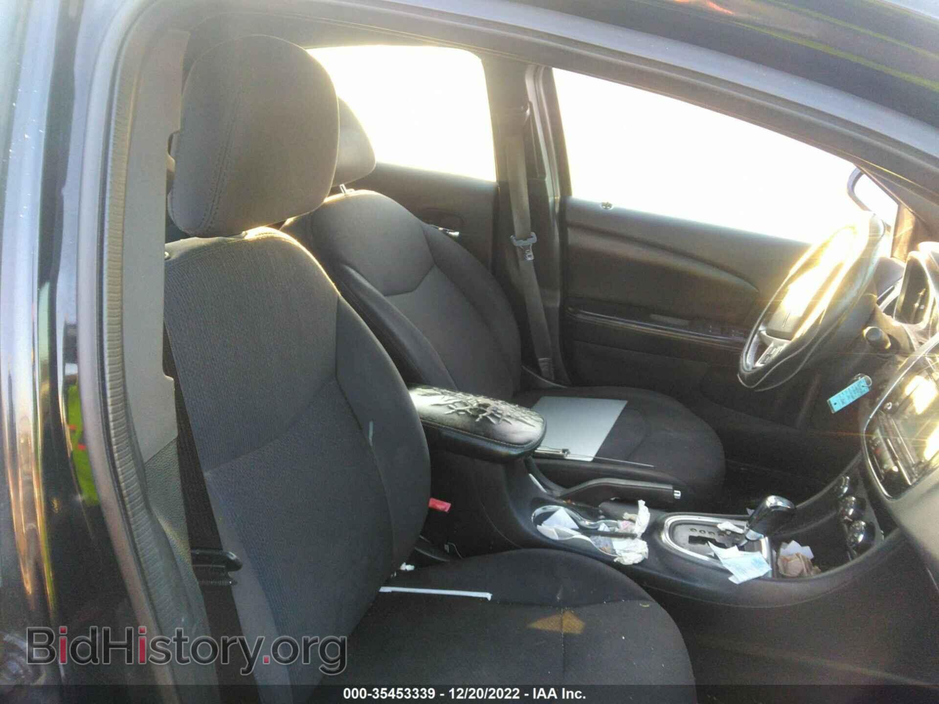 2012 CHRYSLER 200 - VIN: 1C3CCBCBXCN207648 - Фото 5