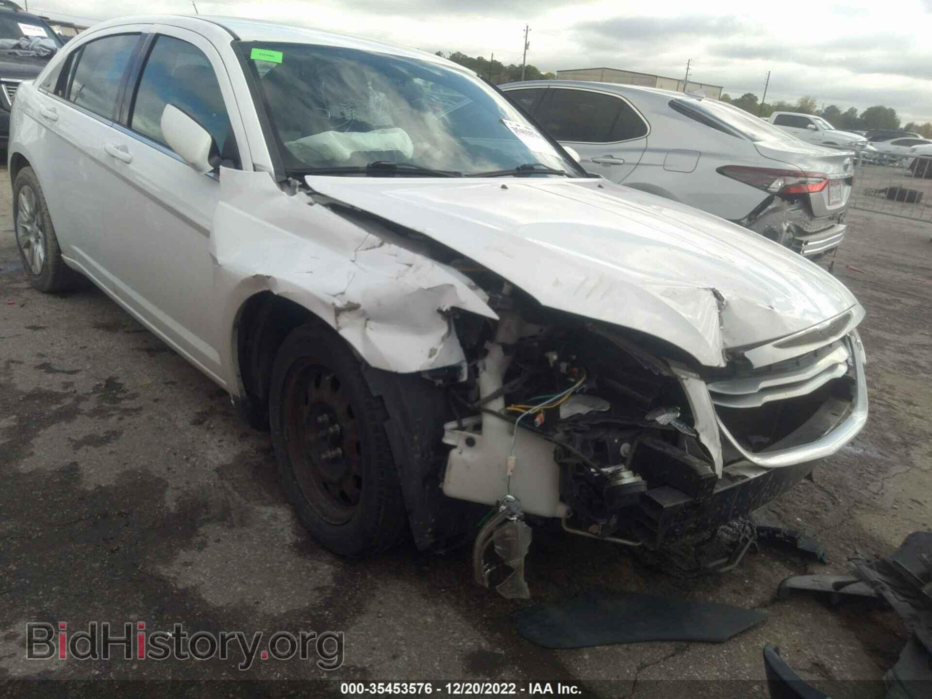 Фотография 1C3CCBAB6EN205207 - CHRYSLER 200 2014