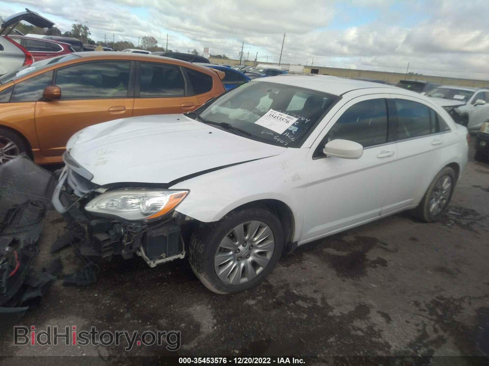 2014 CHRYSLER 200 - VIN: 1C3CCBAB6EN205207 - Фото 2