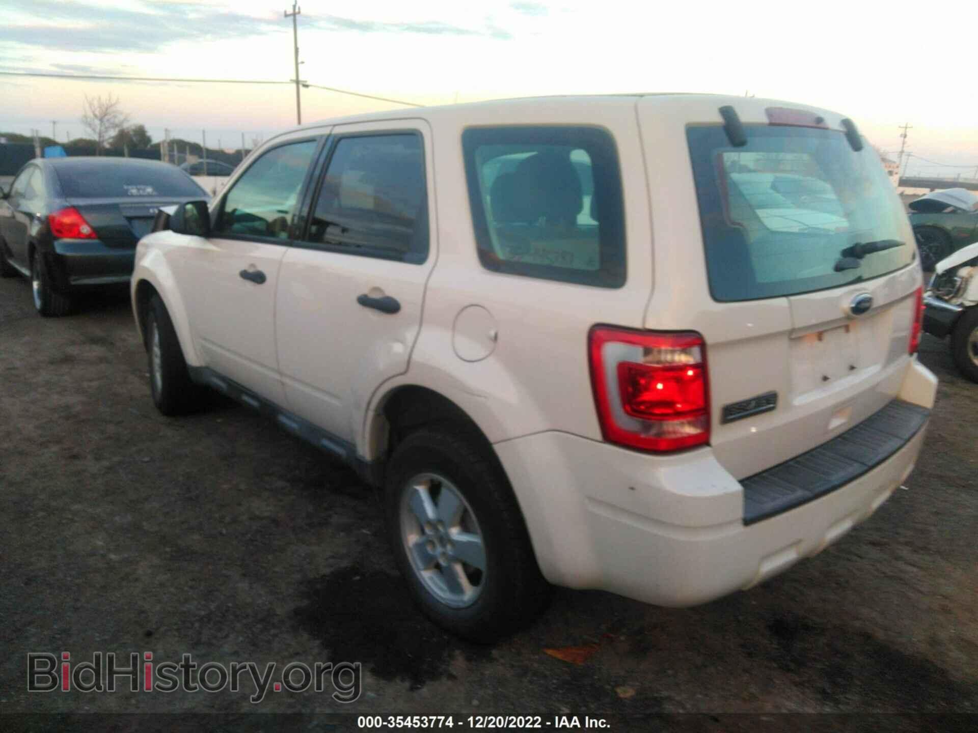 2012 FORD ESCAPE - VIN: 1FMCU0C74CKC67950 - Фото 3
