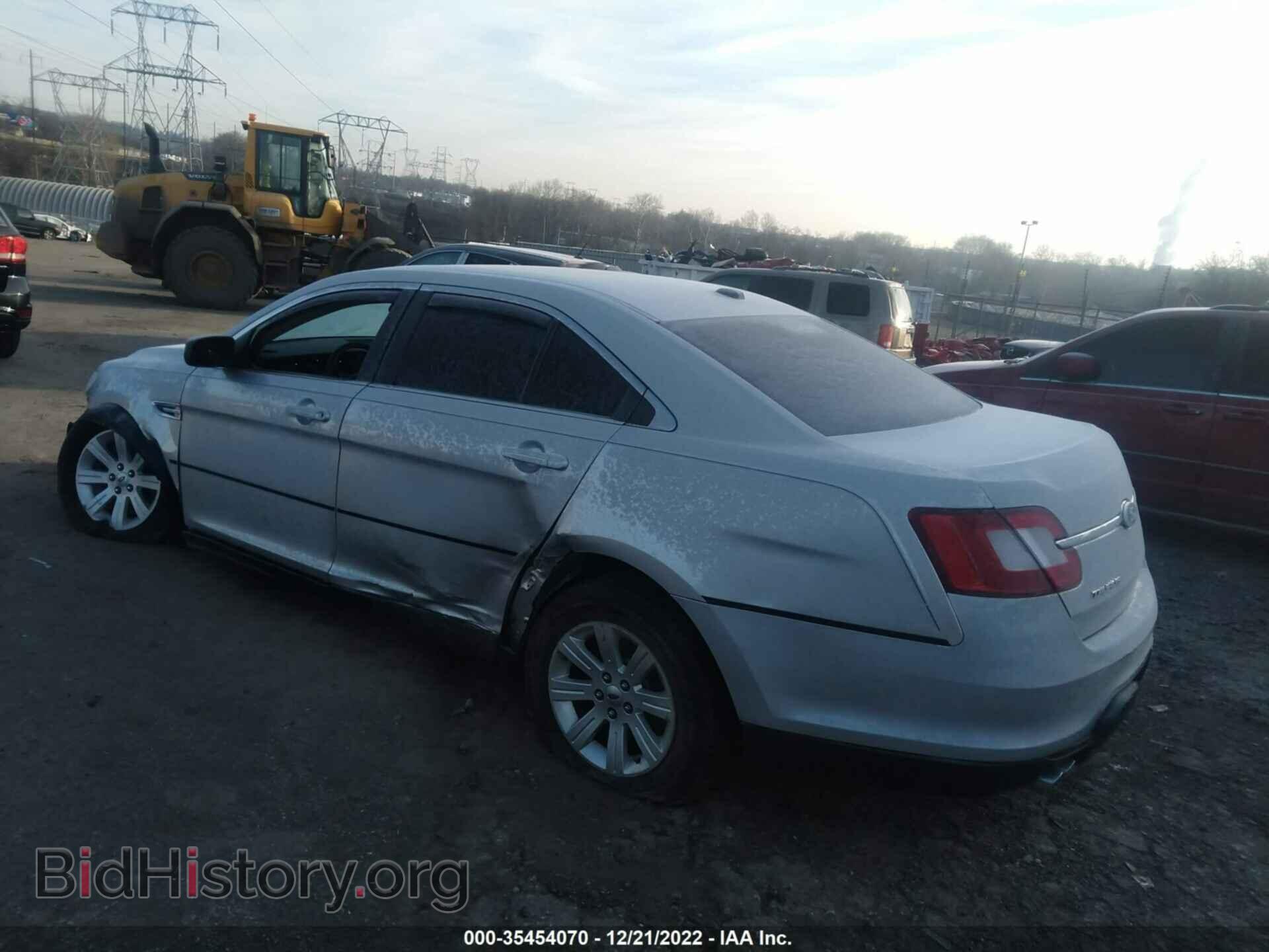 2011 FORD TAURUS - VIN: 1FAHP2DW7BG152883 - Фото 3