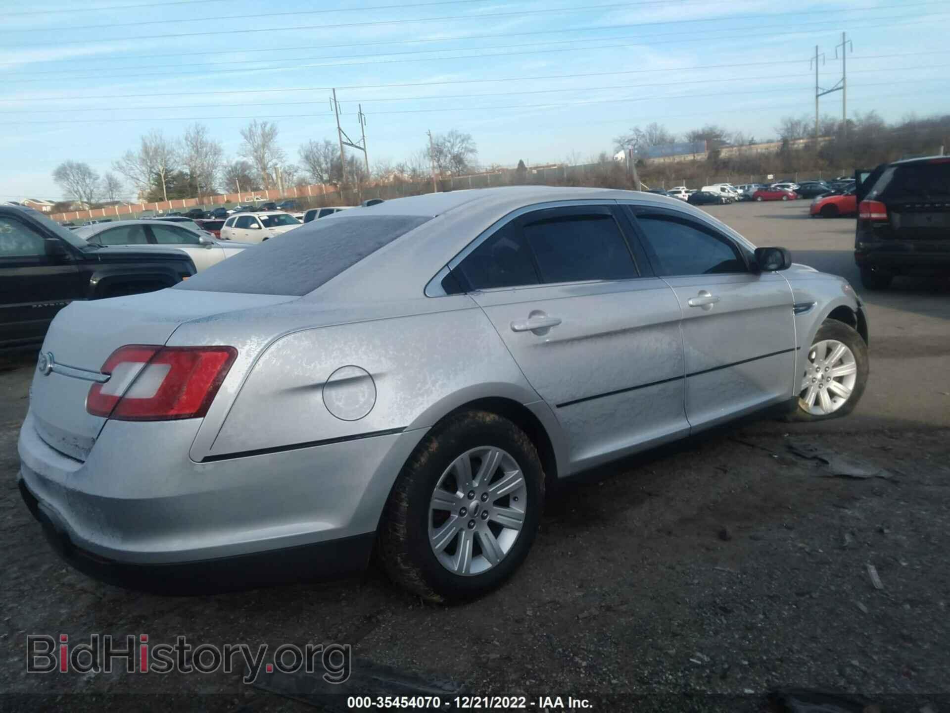 2011 FORD TAURUS - VIN: 1FAHP2DW7BG152883 - Фото 4
