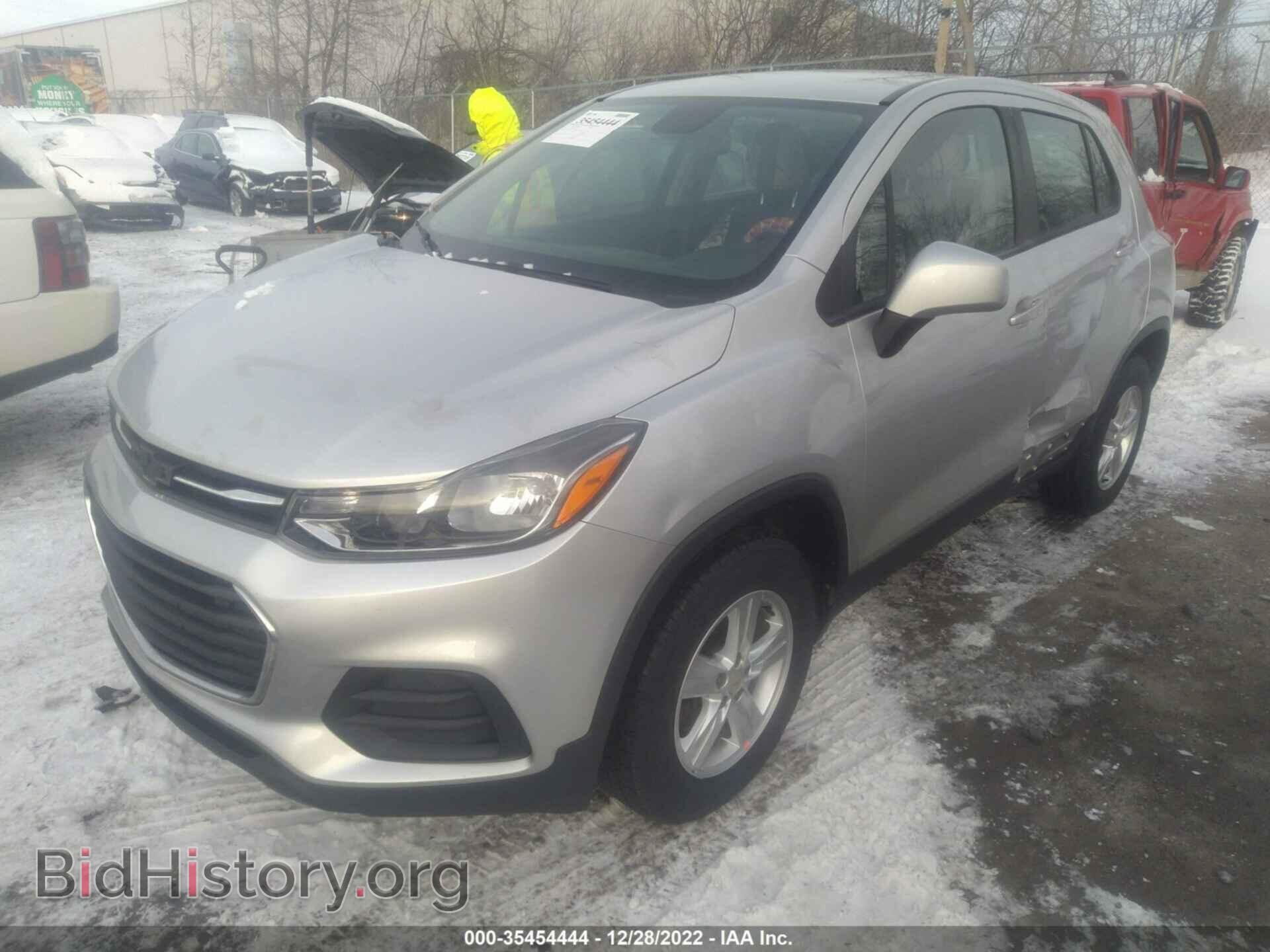 2017 CHEVROLET TRAX - VIN: KL7CJNSB1HB141677 - Фото 2