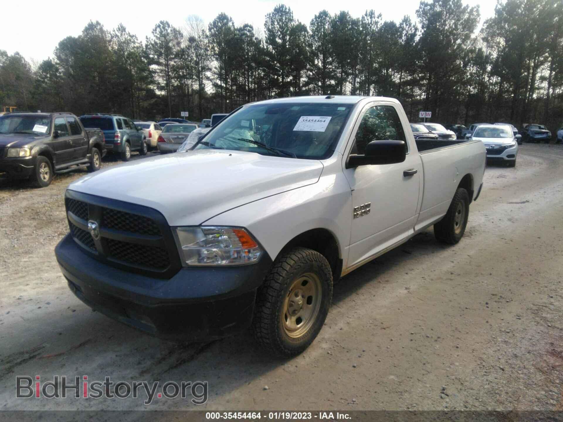 2017 RAM 1500 - VIN: 3C6JR7DG4HG617491 - Фото 2
