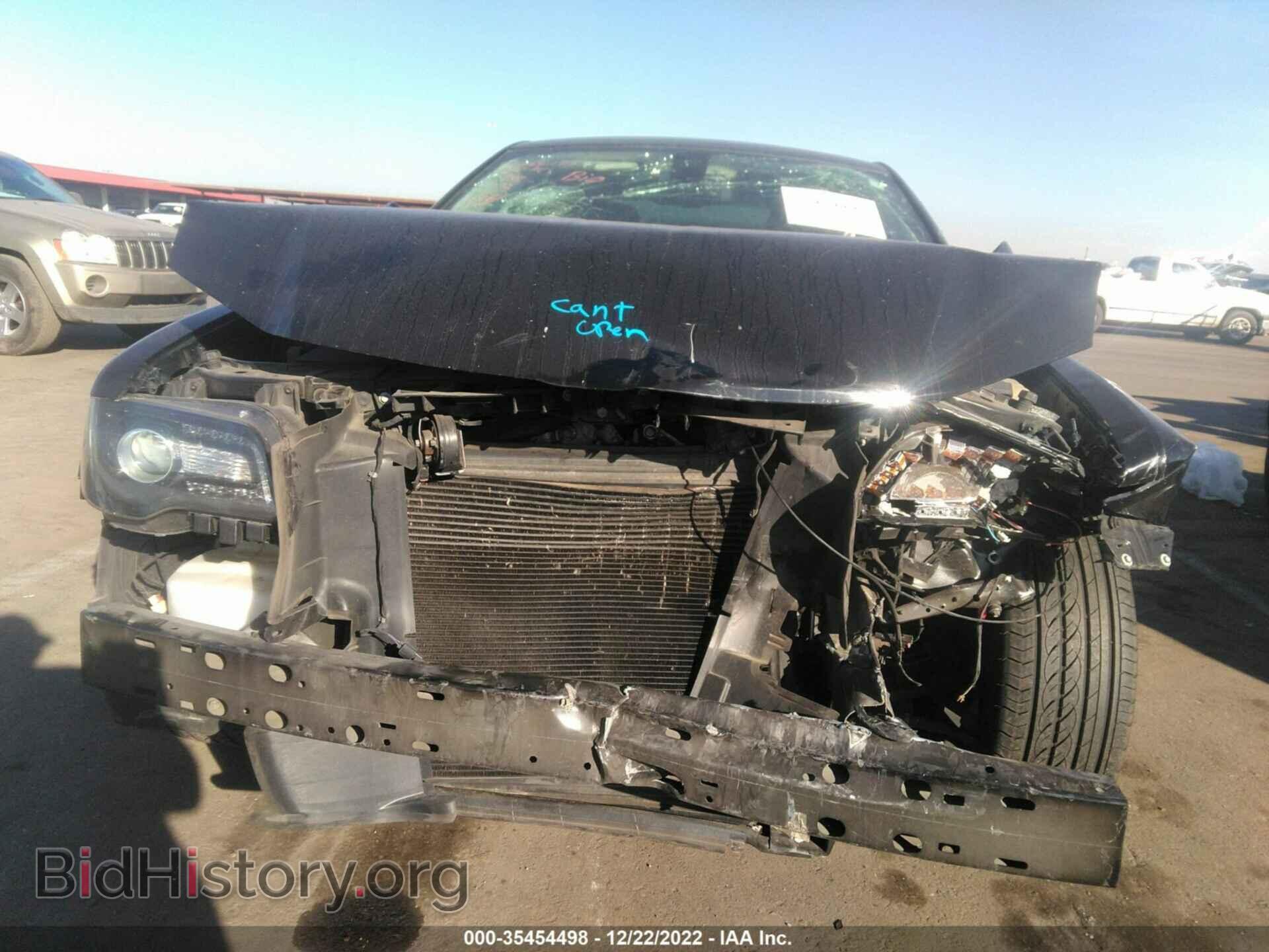 2019 CHRYSLER 300 - VIN: 2C3CCAAG0KH560111 - Фото 6