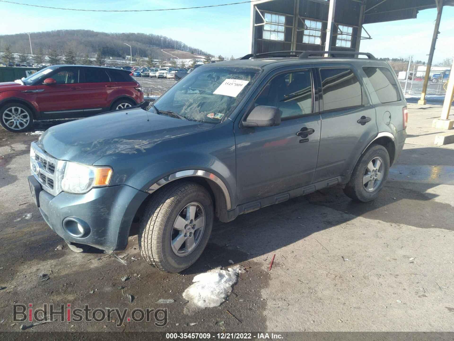 2011 FORD ESCAPE - VIN: 1FMCU9D73BKC35539 - Photo 2