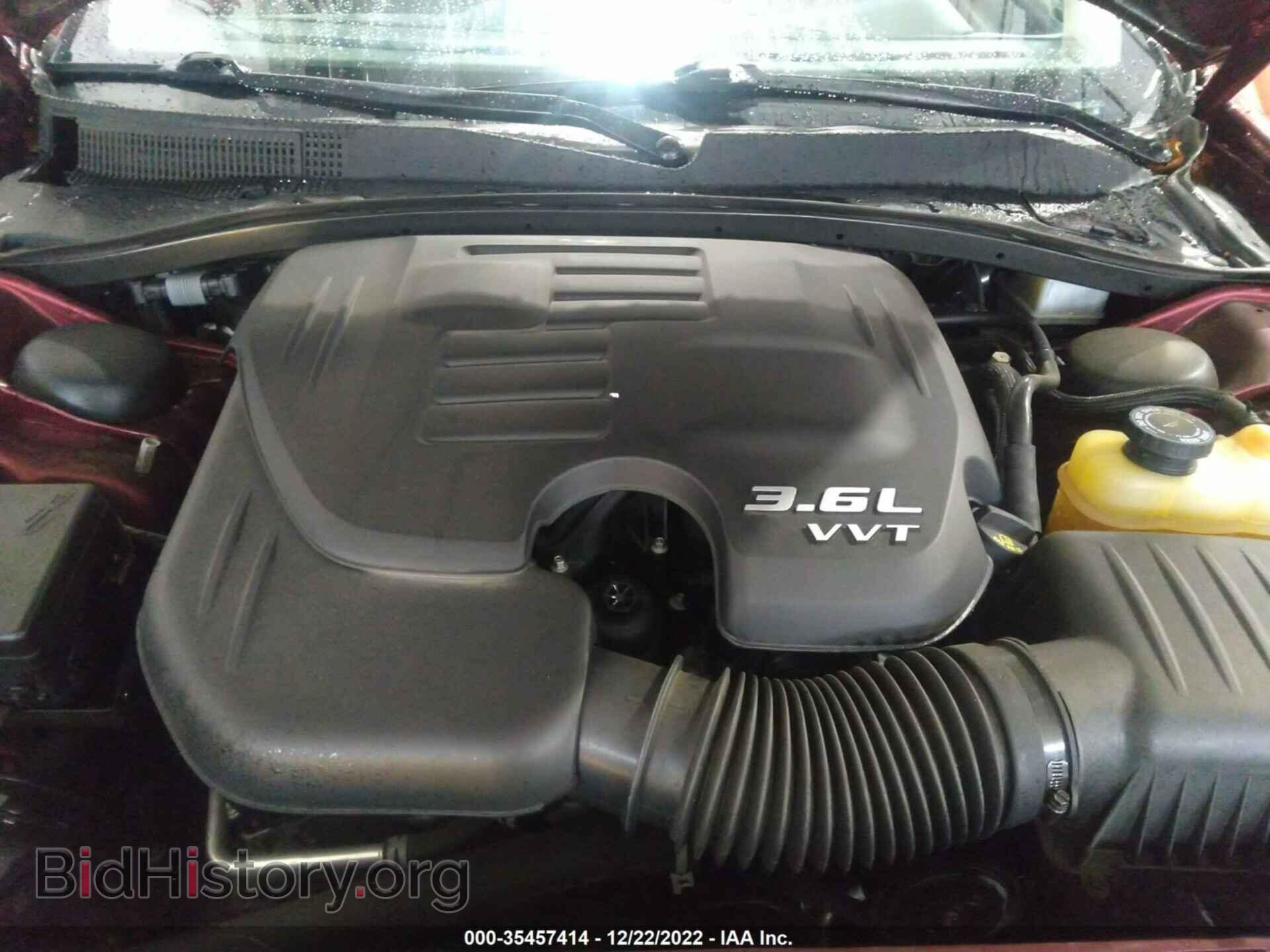 2019 CHRYSLER 300 - VIN: 2C3CCAAG8KH548093 - Фото 10