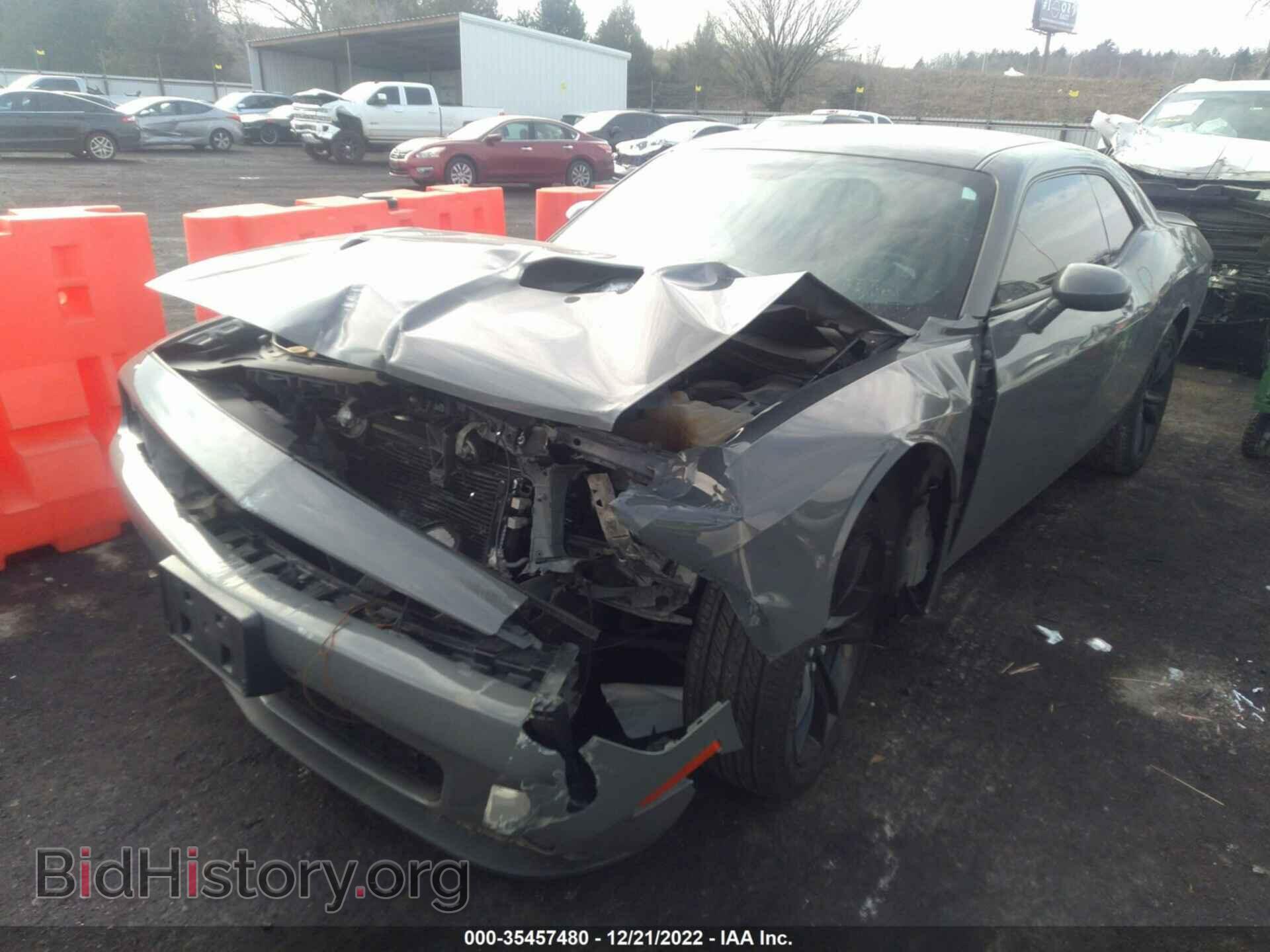 2018 DODGE CHALLENGER - VIN: 2C3CDZAG3JH280449 - Photo 2
