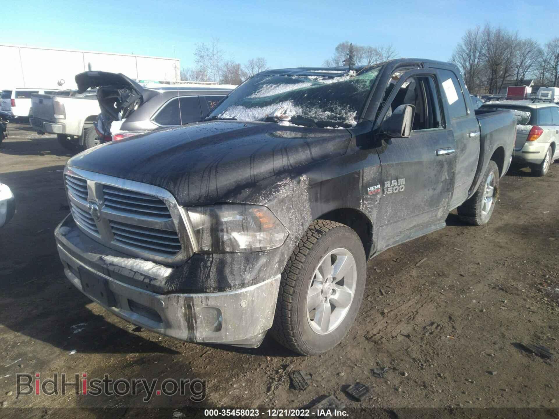 2017 RAM 1500 - VIN: 3C6RR7LT0HG522993 - Фото 2