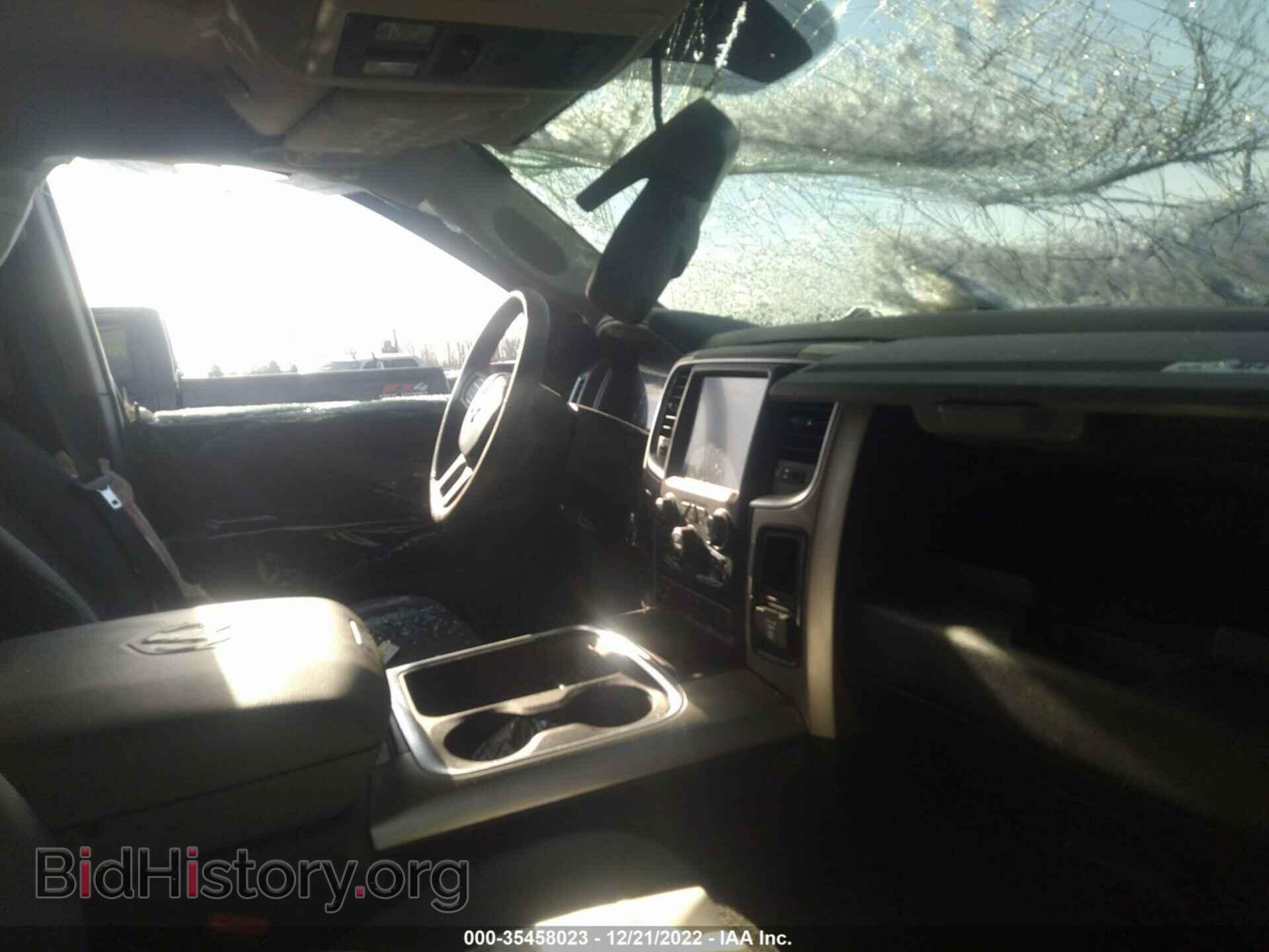 2017 RAM 1500 - VIN: 3C6RR7LT0HG522993 - Фото 5